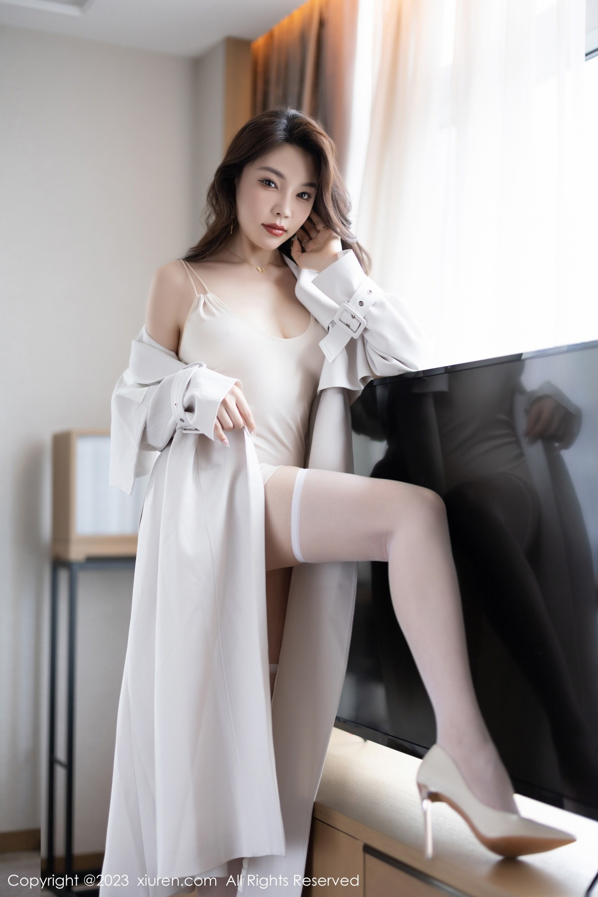[XiuRen]高清写真图 2023.02.13 No.6257 徐莉芝Booty 妩媚美腿