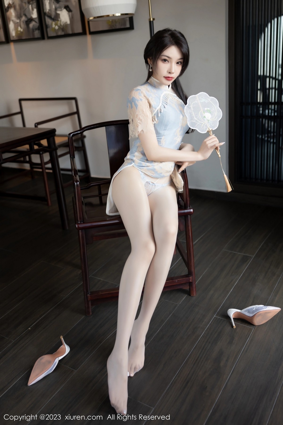[XiuRen]高清写真图 2023.03.17 No.6434 徐莉芝Booty 旗袍美腿