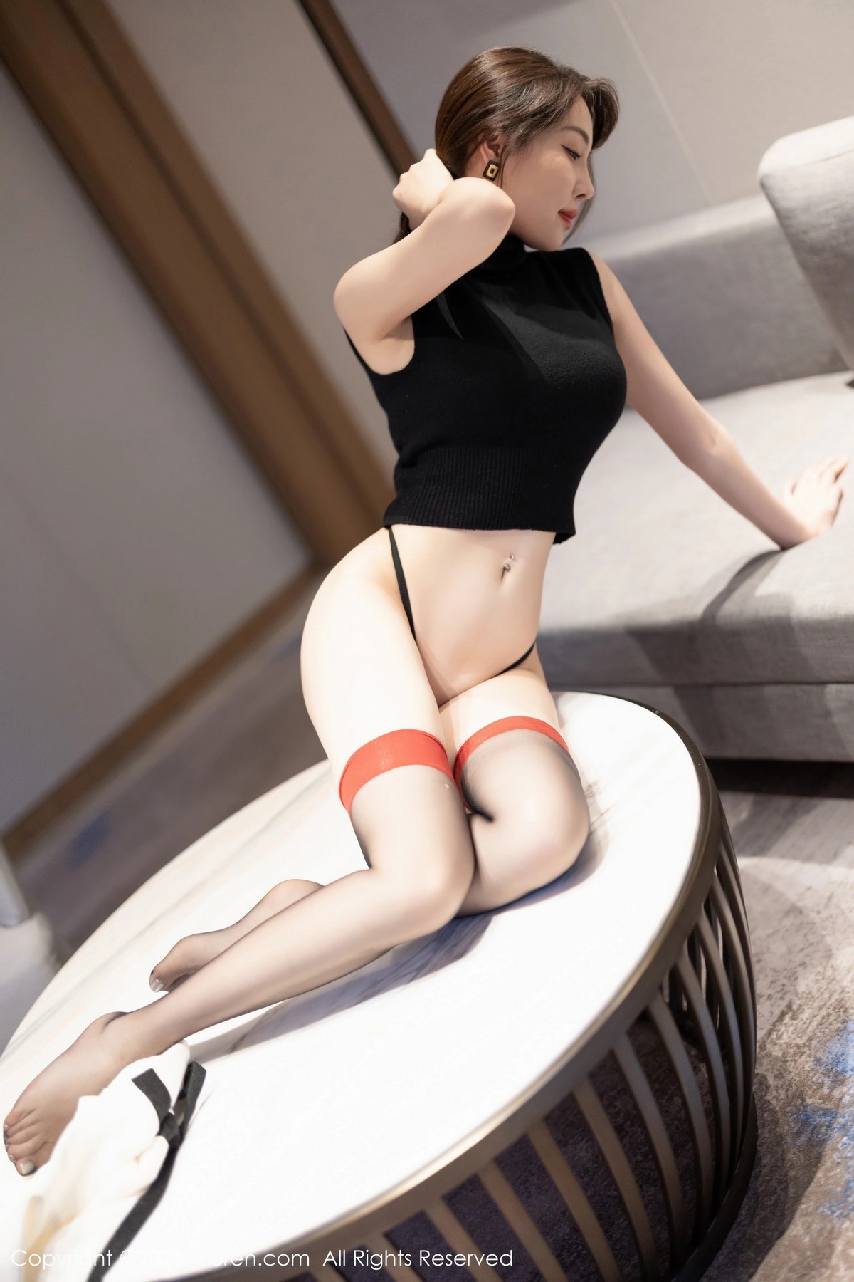 [XiuRen]高清写真图 2023.03.27 No.6480 徐莉芝Booty 黑丝美腿