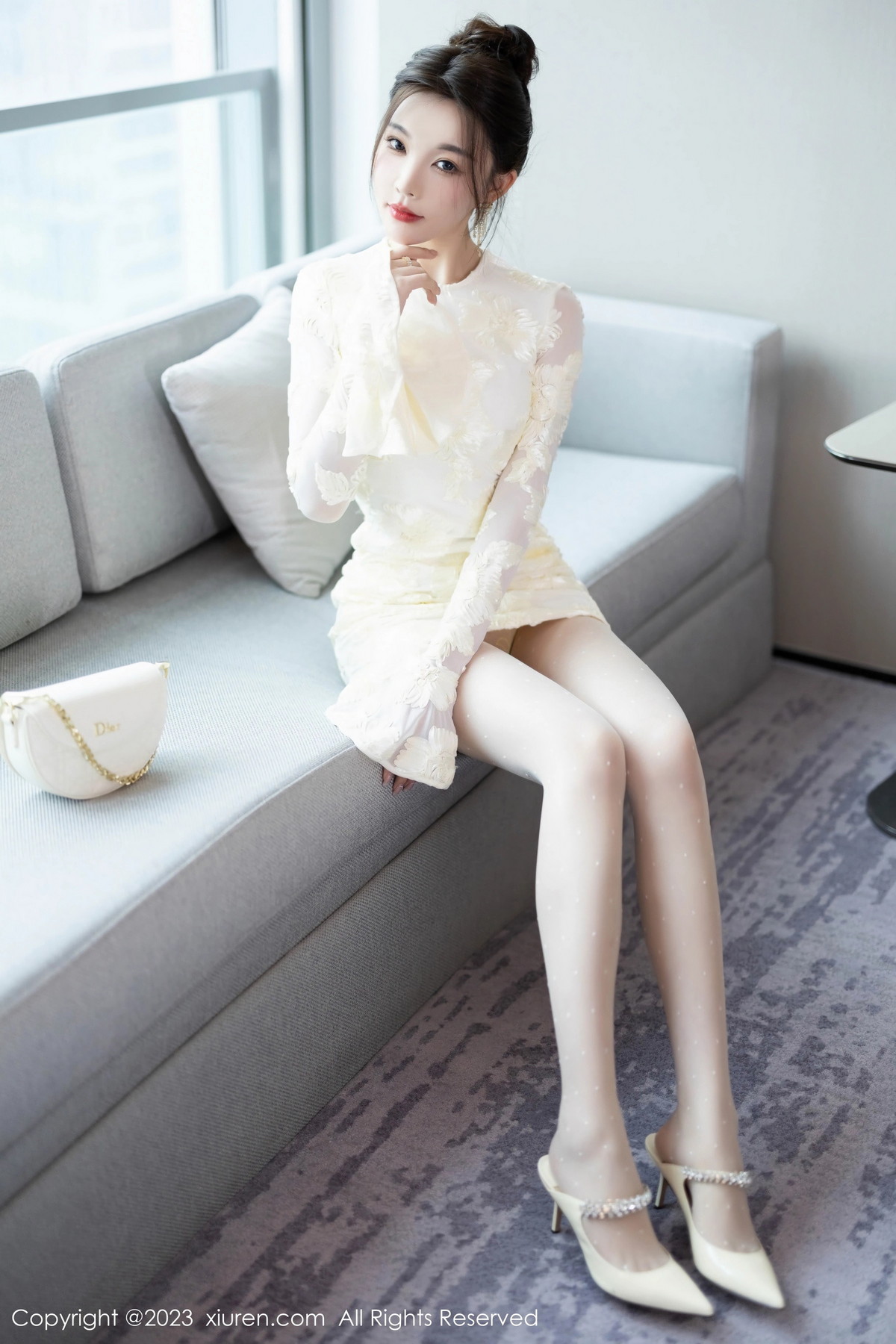 [XiuRen]高清写真图 2023.10.08 No.7476 徐莉芝Booty 美腿丝袜