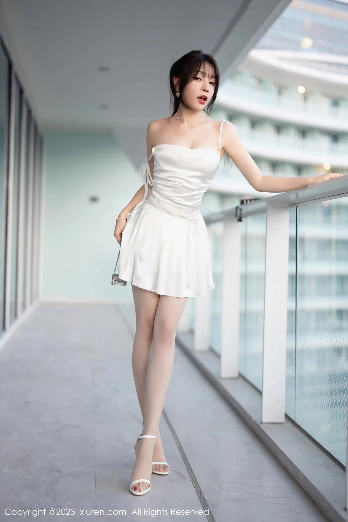 [XiuRen]高清写真图 2023.12.29 No.7889 徐莉芝Booty 丝袜美腿