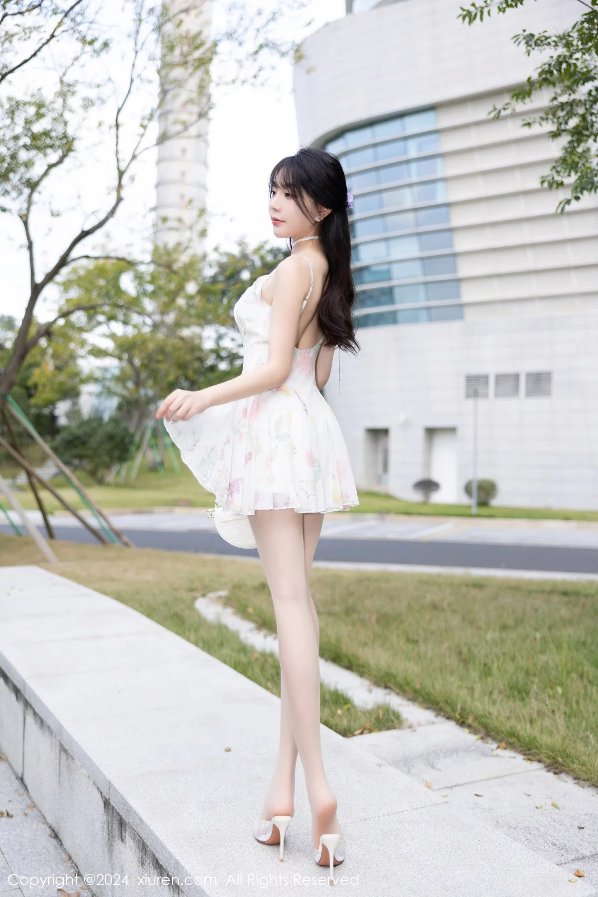 [XiuRen]高清写真图 2024.01.12 No.7959 徐莉芝Booty 清纯美腿