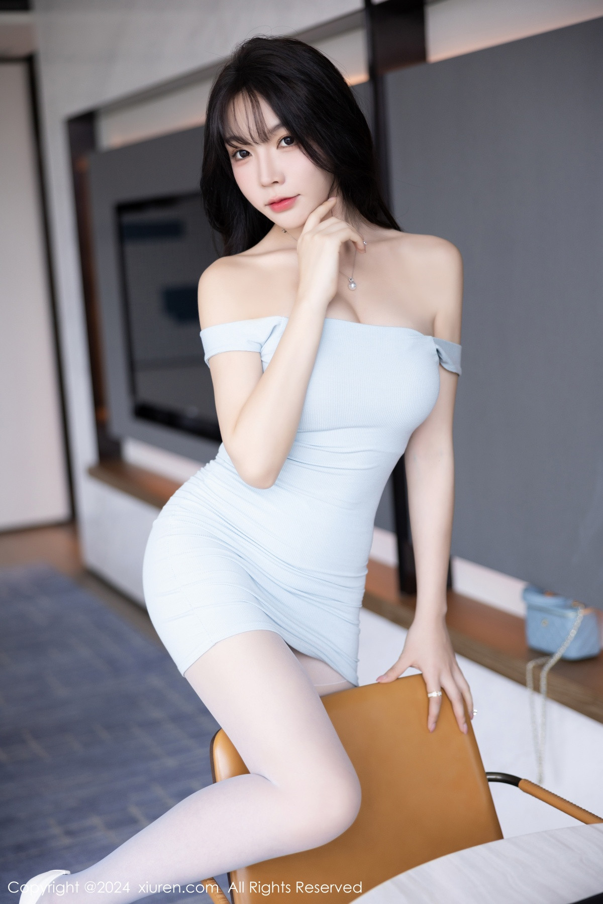 [XiuRen]高清写真图 2024.01.17 No.7976 徐莉芝Booty 丝袜美臀