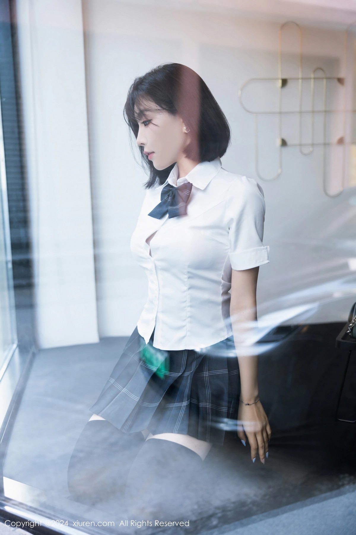 [XiuRen]高清写真图 2024.07.01 No.8785 徐莉芝Booty