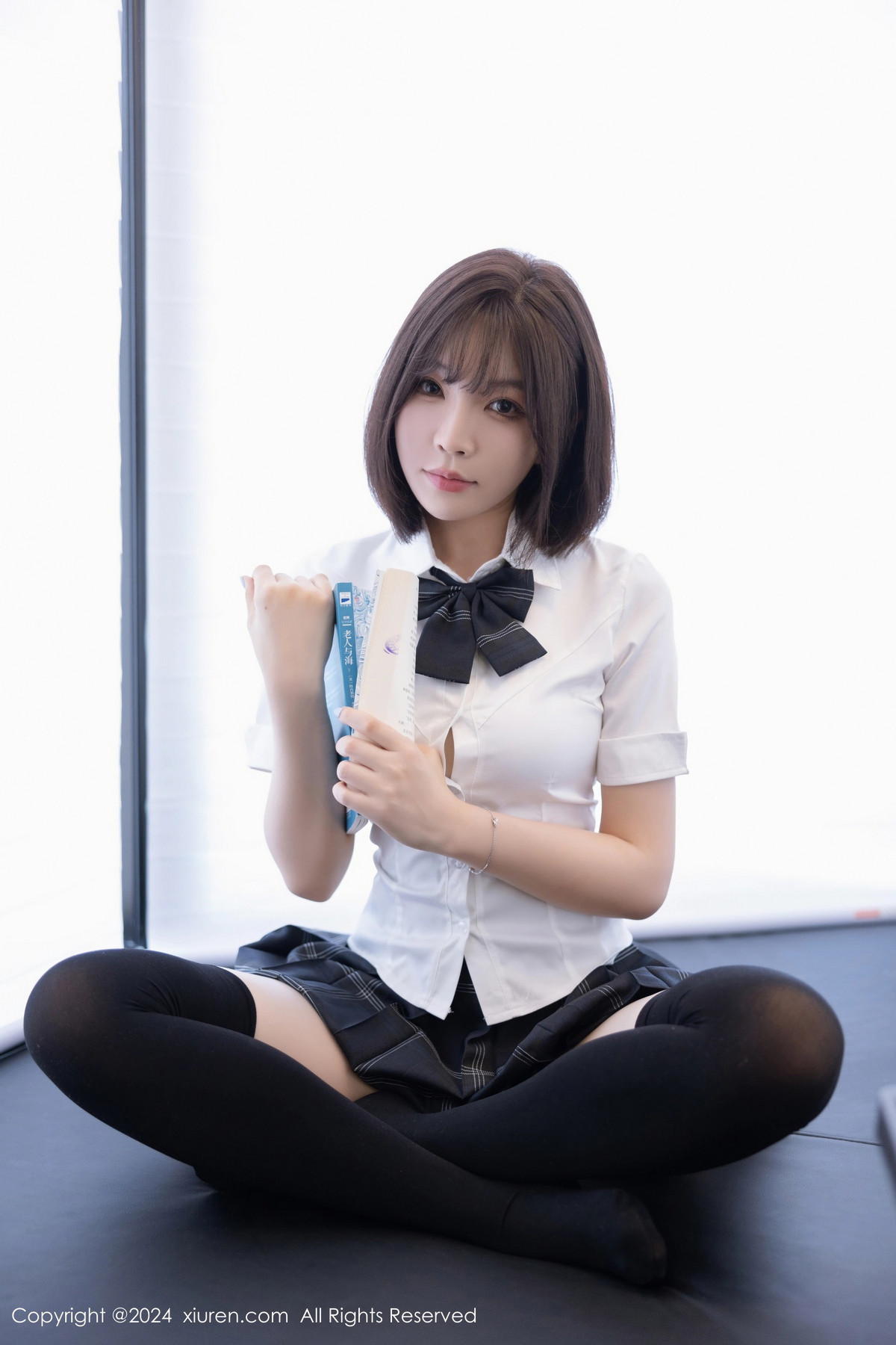 [XiuRen]高清写真图 2024.07.01 No.8785 徐莉芝Booty