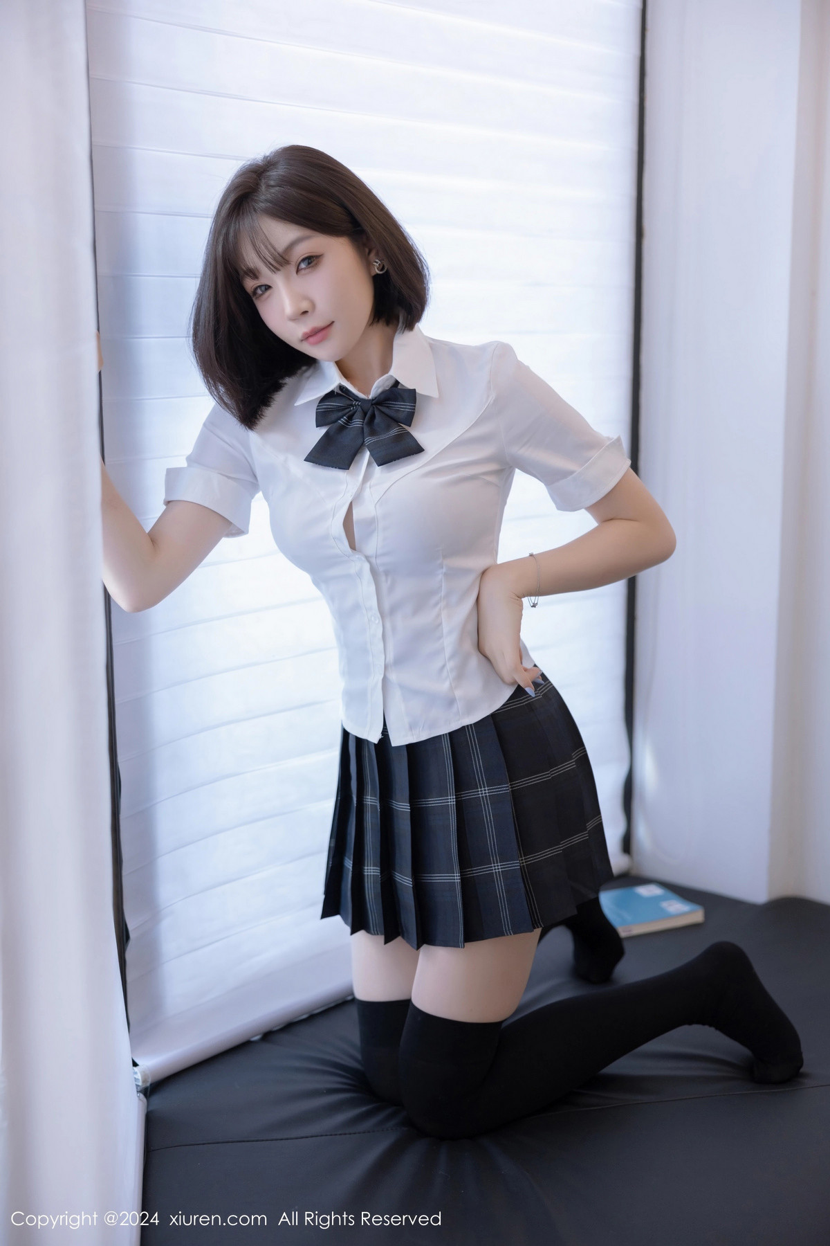 [XiuRen]高清写真图 2024.07.01 No.8785 徐莉芝Booty