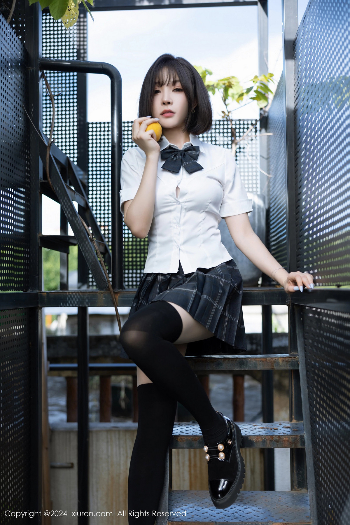 [XiuRen]高清写真图 2024.07.01 No.8785 徐莉芝Booty