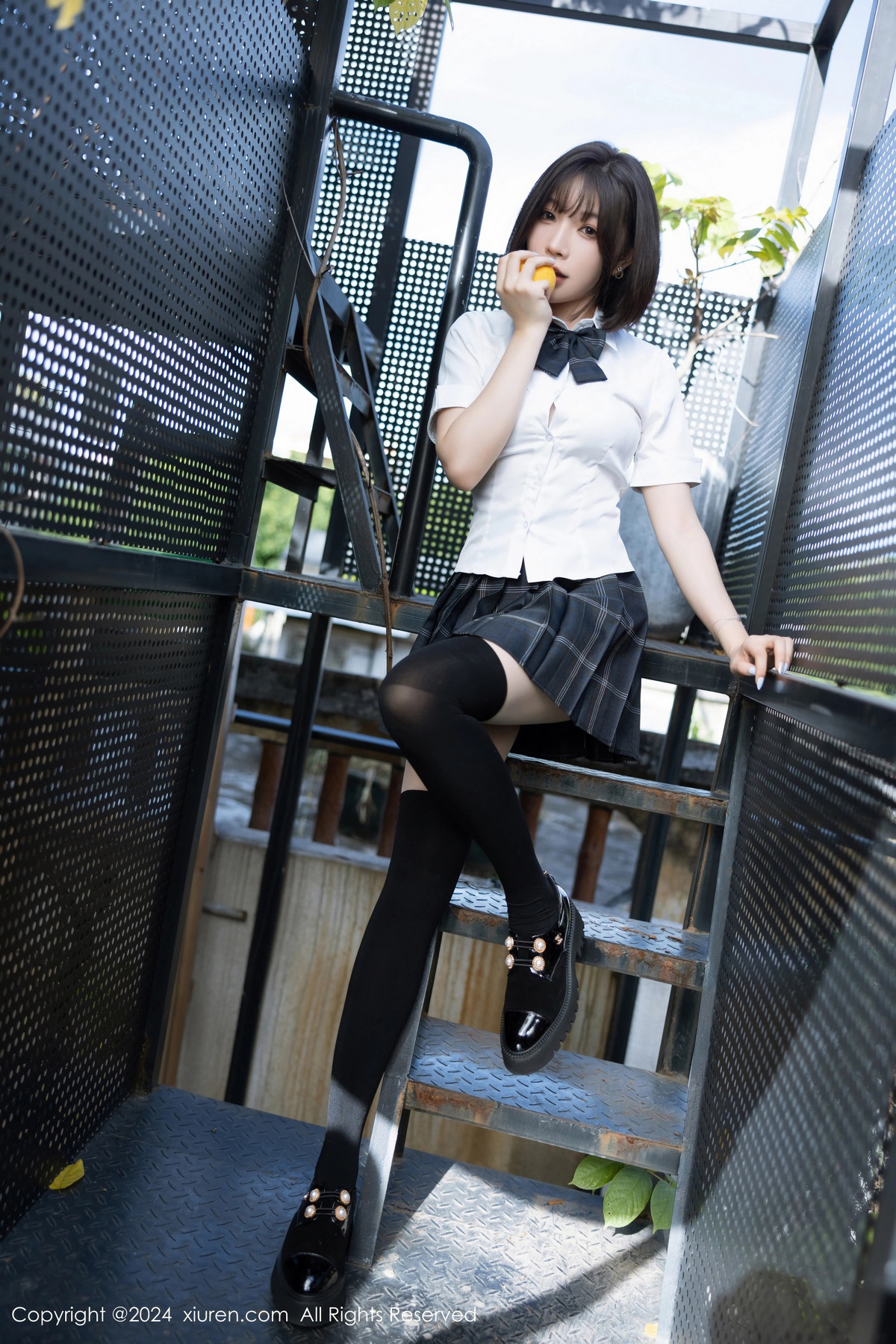 [XiuRen]高清写真图 2024.07.01 No.8785 徐莉芝Booty