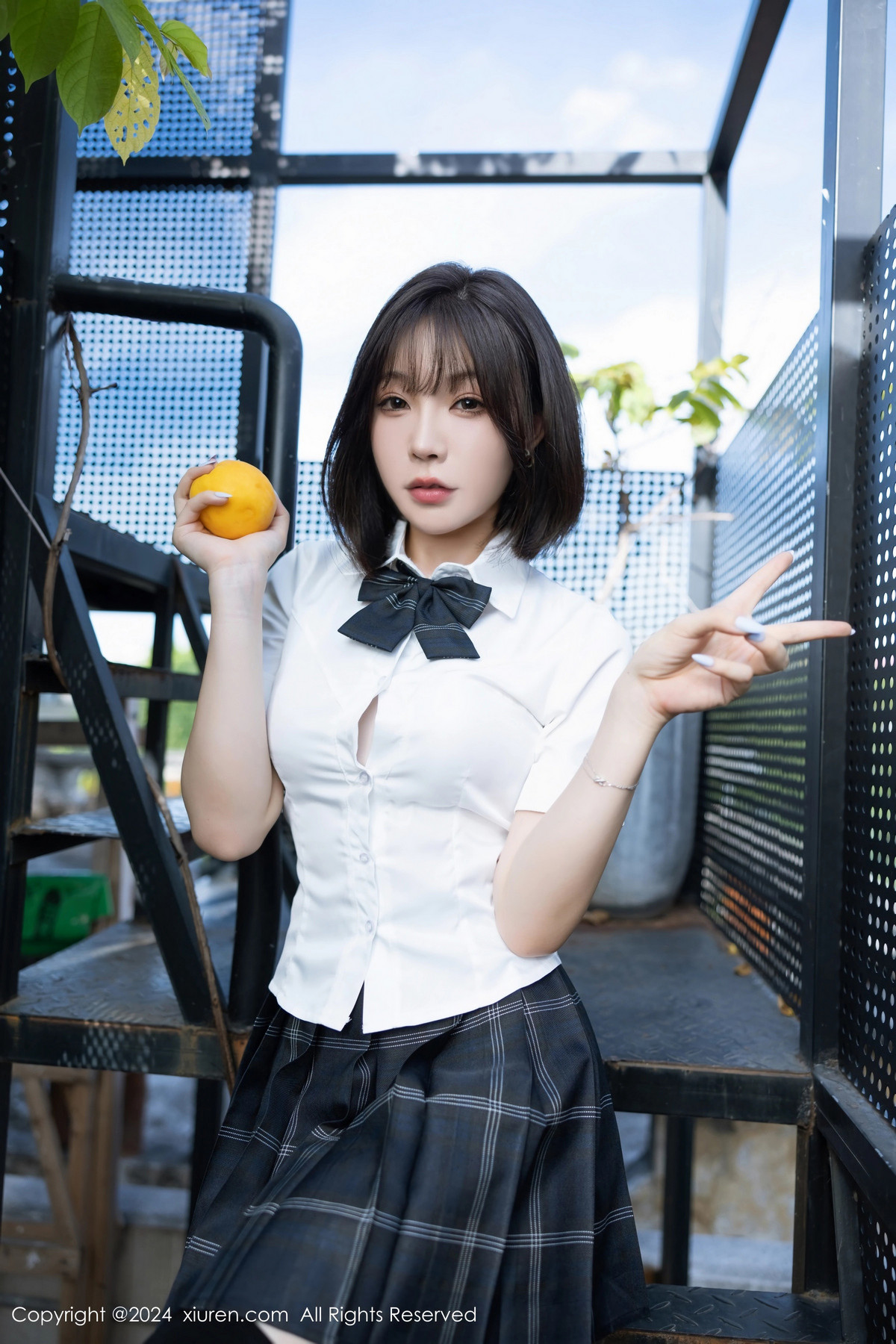[XiuRen]高清写真图 2024.07.01 No.8785 徐莉芝Booty