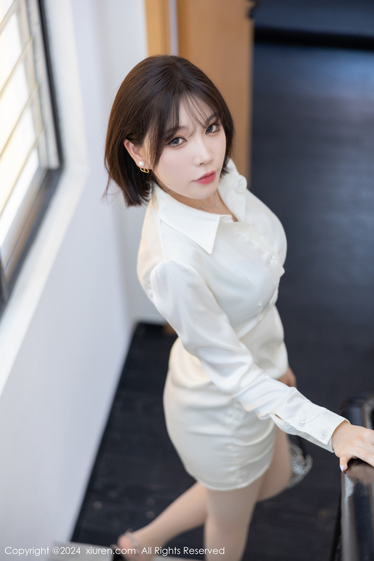 [XiuRen]高清写真图 2024.08.02 No.8963 徐莉芝Booty 丝袜美腿