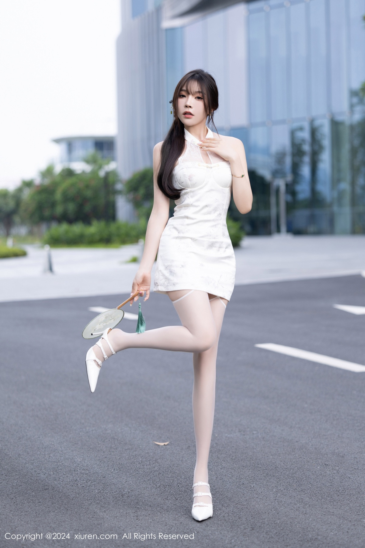 [XiuRen]高清写真图 2024.09.02 No.9101 徐莉芝Booty 美腿丝袜