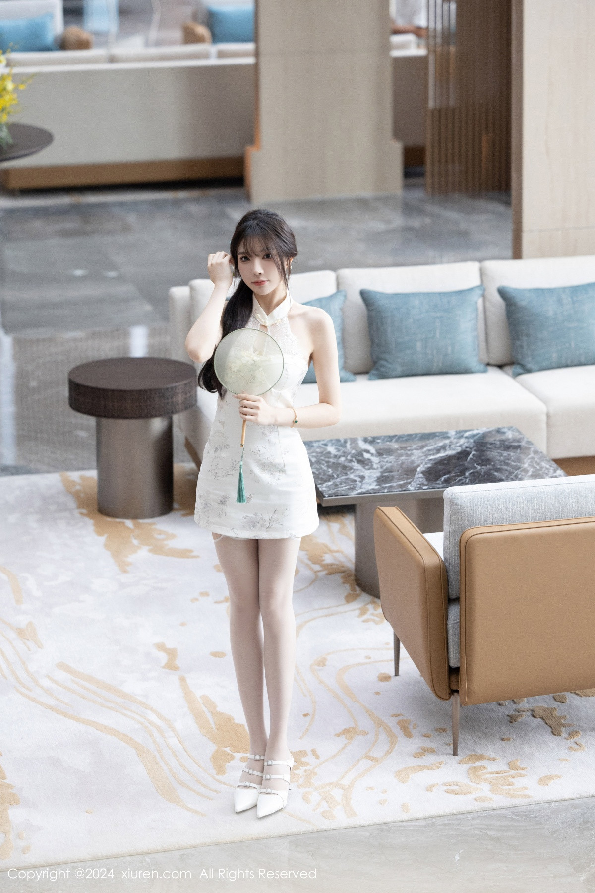 [XiuRen]高清写真图 2024.09.02 No.9101 徐莉芝Booty 美腿丝袜