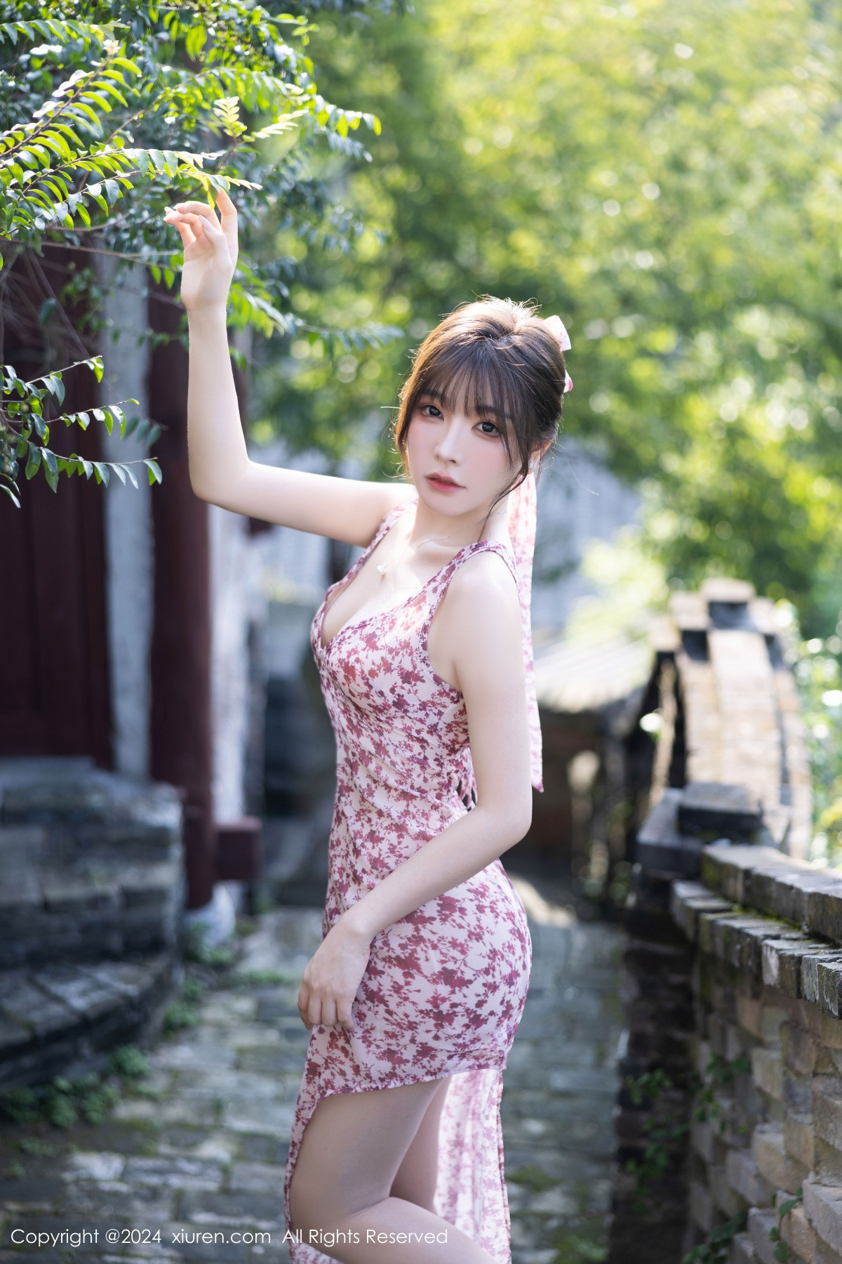 [XiuRen]高清写真图 2024.09.23 No.9195 徐莉芝Booty 美腿黑丝