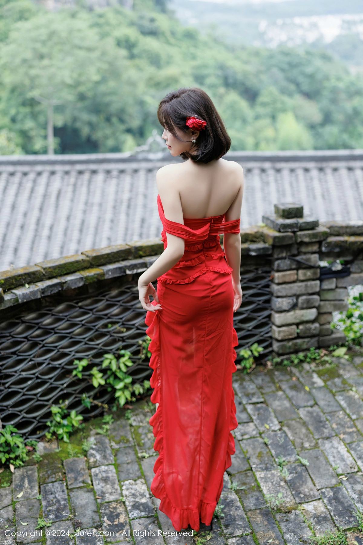 [XiuRen]高清写真图 2024.11.14 No.9449 徐莉芝Booty 黑丝美腿