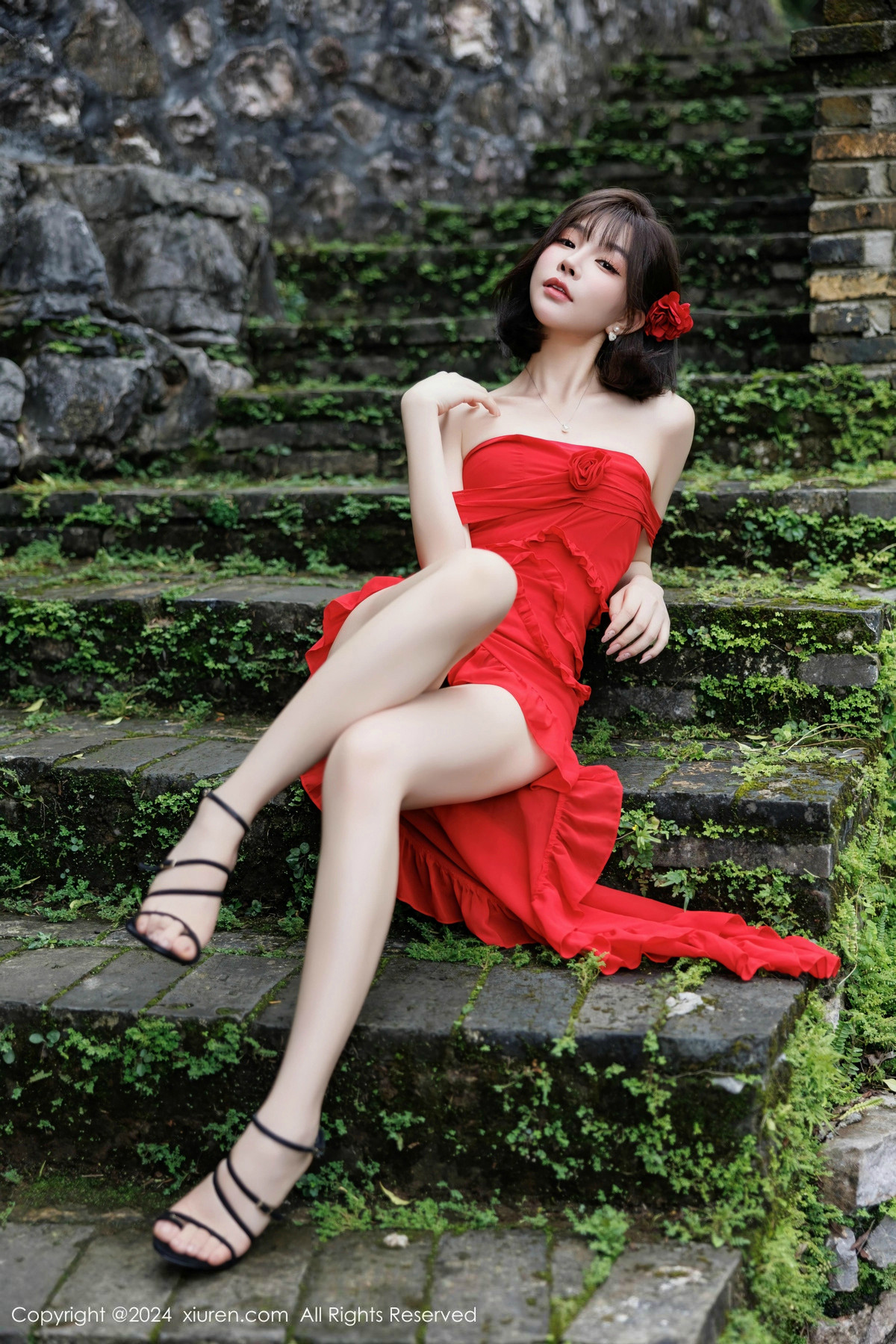 [XiuRen]高清写真图 2024.11.14 No.9449 徐莉芝Booty 黑丝美腿