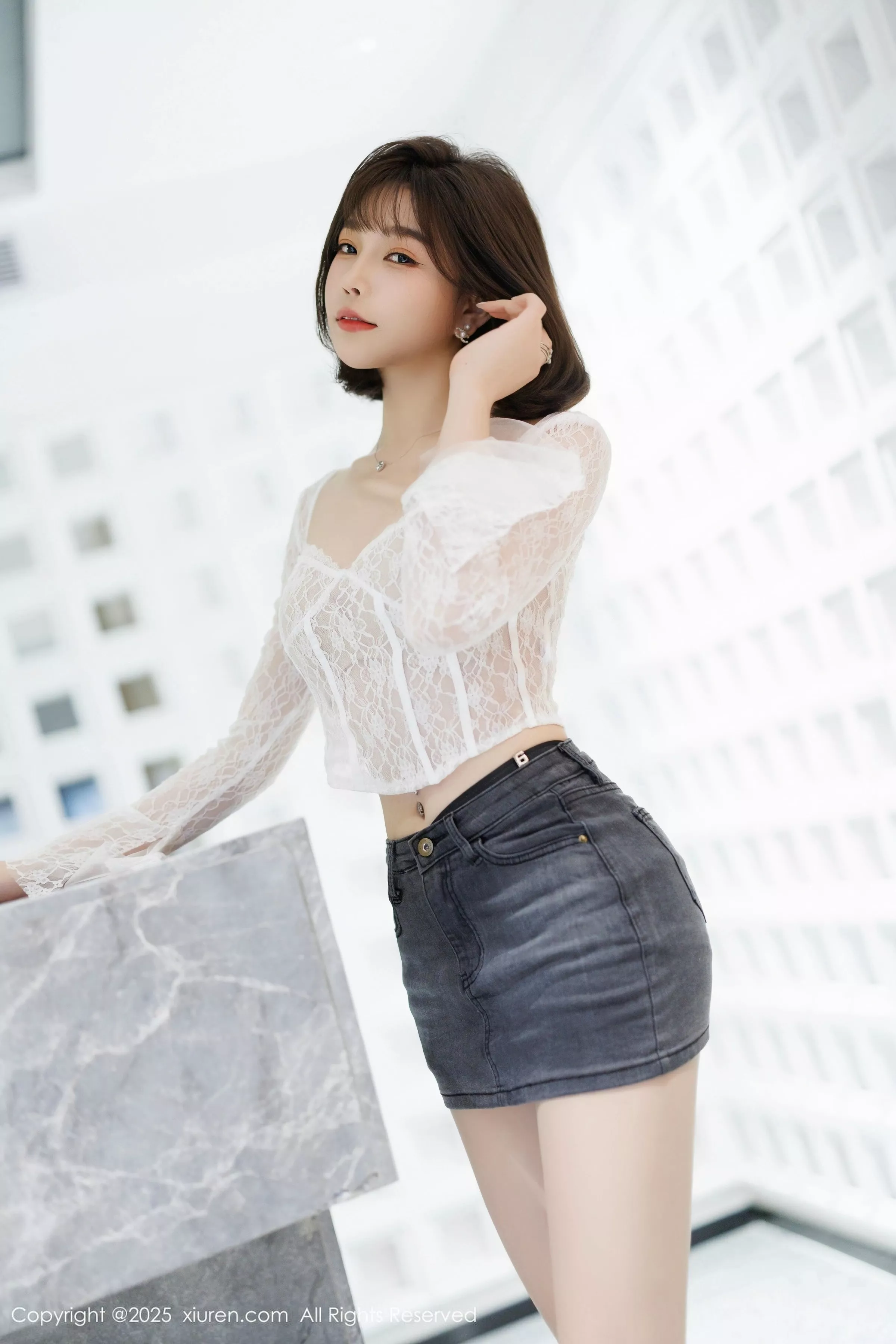 [XiuRen]高清写真图 2025.04.03 No.10113 徐莉芝Booty 诱人白袜