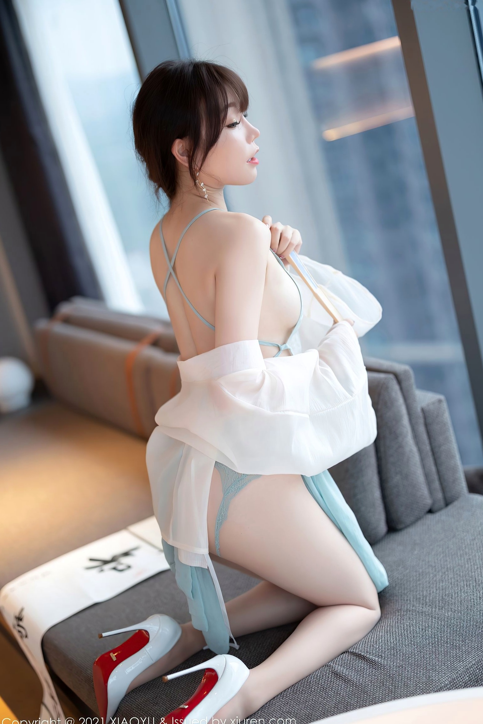 Gallery - XiaoYu语画界 - Painting World 679期：芝芝Booty古典闺房写真，古韵薄纱缠身，书法折扇下的绝美意境，皮肤白皙通透的极致视觉享受，无圣光大尺度唯美呈现语画界 - Painting World 尤物气质私房照性感白嫩 陈芝女神私房照_秀色女神 - image 37