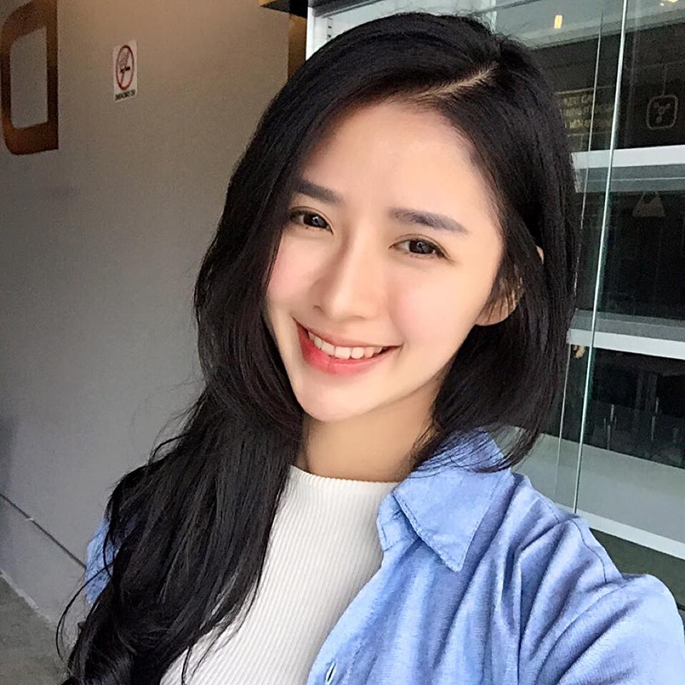悠悠(Joeychua) 大马正妹化妆师有颜值也有胸～