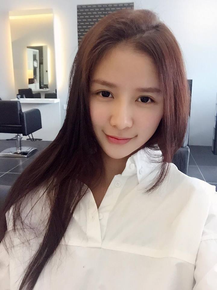悠悠(Joeychua) 大马正妹化妆师有颜值也有胸～