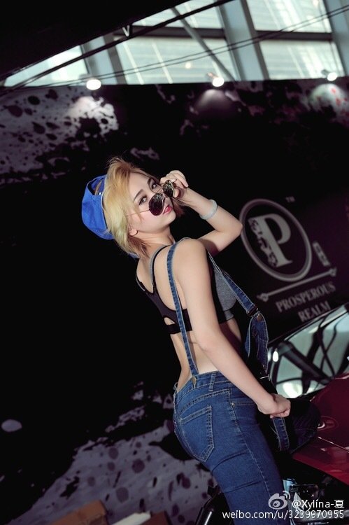 Xylina-婉儿 项羽showgirl微博私房照诱惑写真图