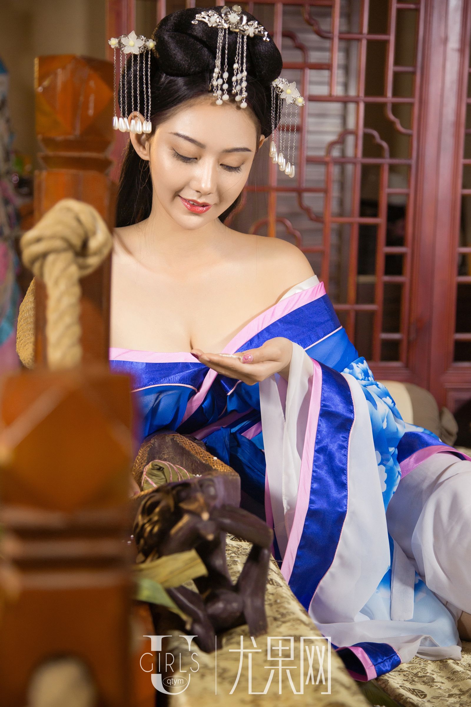 助力女神游巴厘 到底带谁去旅行