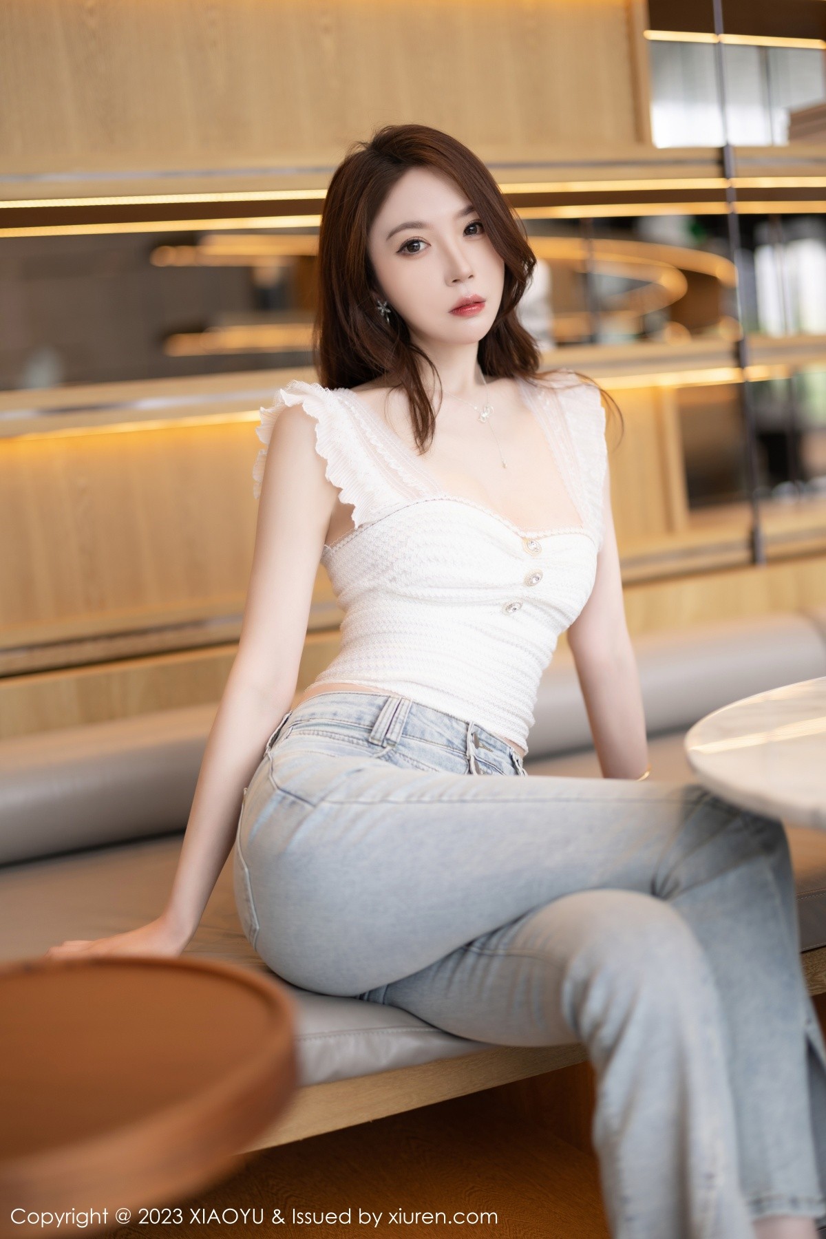 [XIAOYU]高清写真图 2023.05.31 VOL.1039 梦心玥 牛仔裤美腿