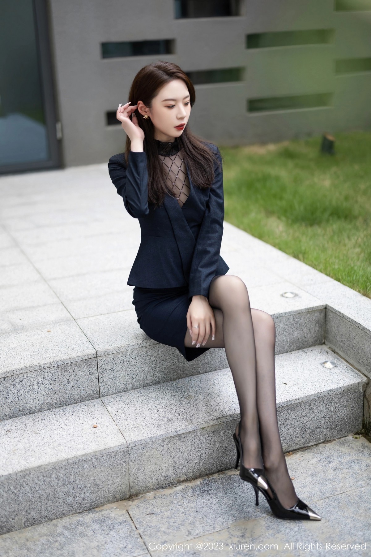 [XiuRen]高清写真图 2023.06.14 No.6914 梦心玥 黑丝美腿