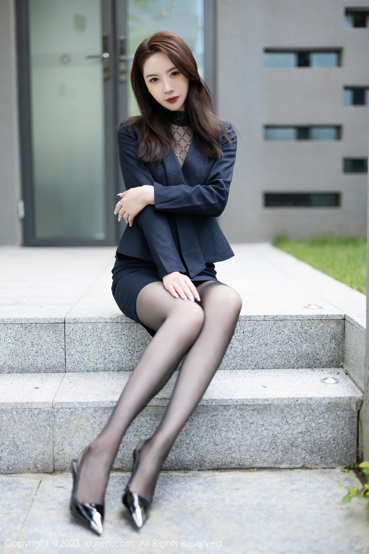 [XiuRen]高清写真图 2023.06.14 No.6914 梦心玥 黑丝美腿