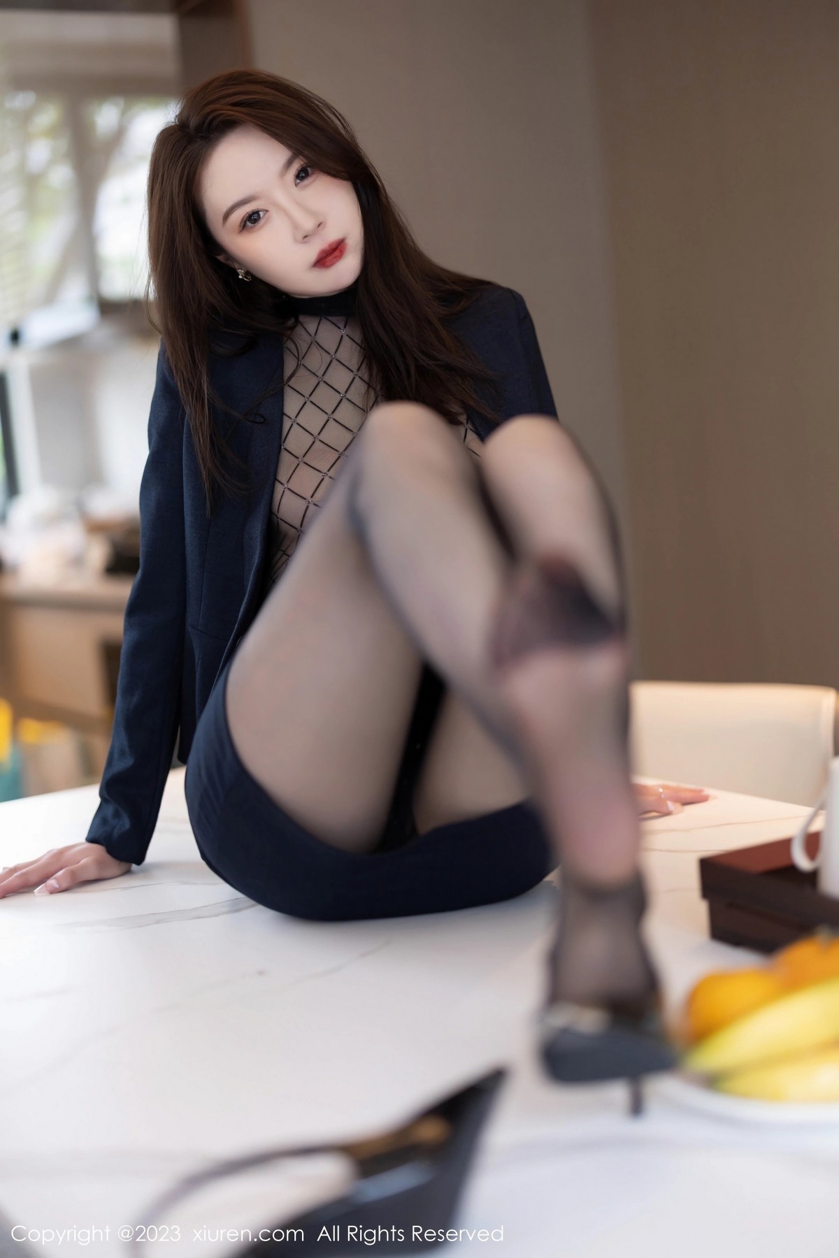 [XiuRen]高清写真图 2023.06.14 No.6914 梦心玥 黑丝美腿