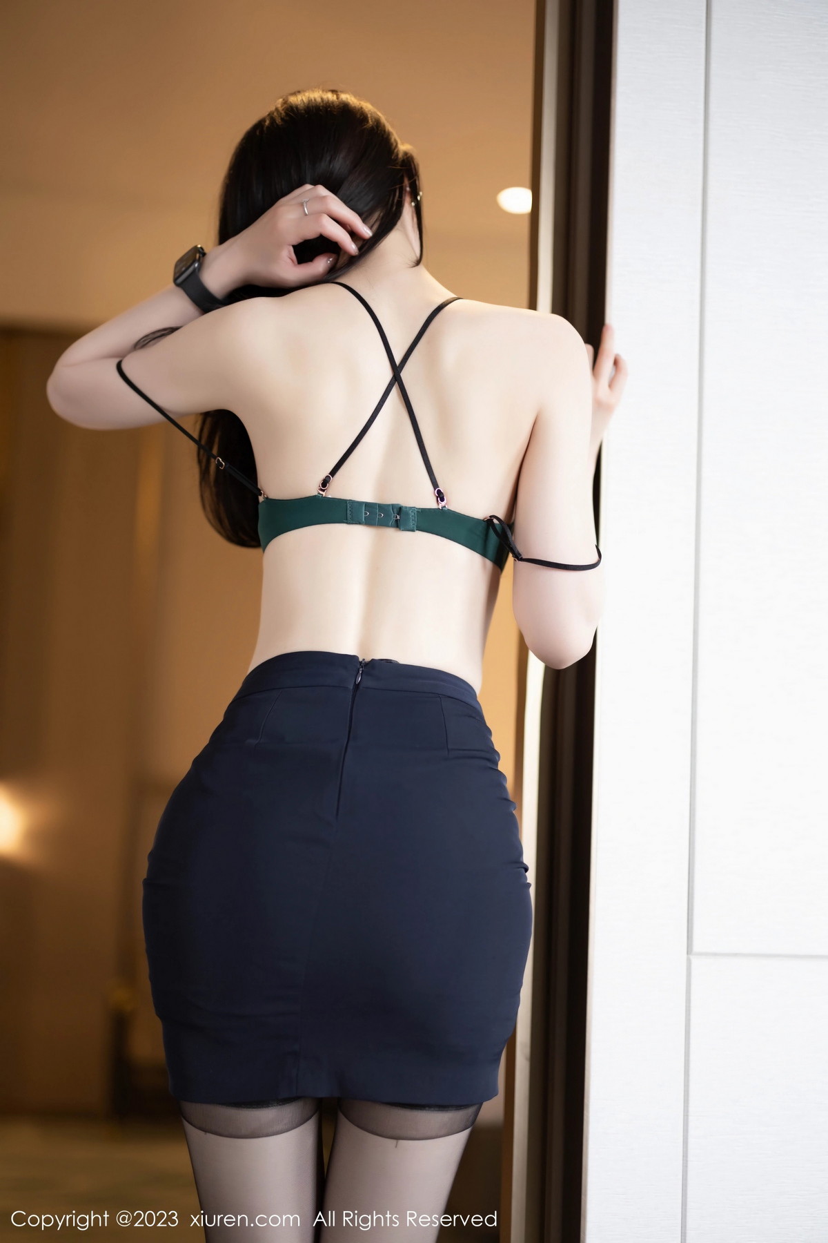 [XiuRen]高清写真图 2023.08.10 No.7212 梦心玥 黑丝美腿