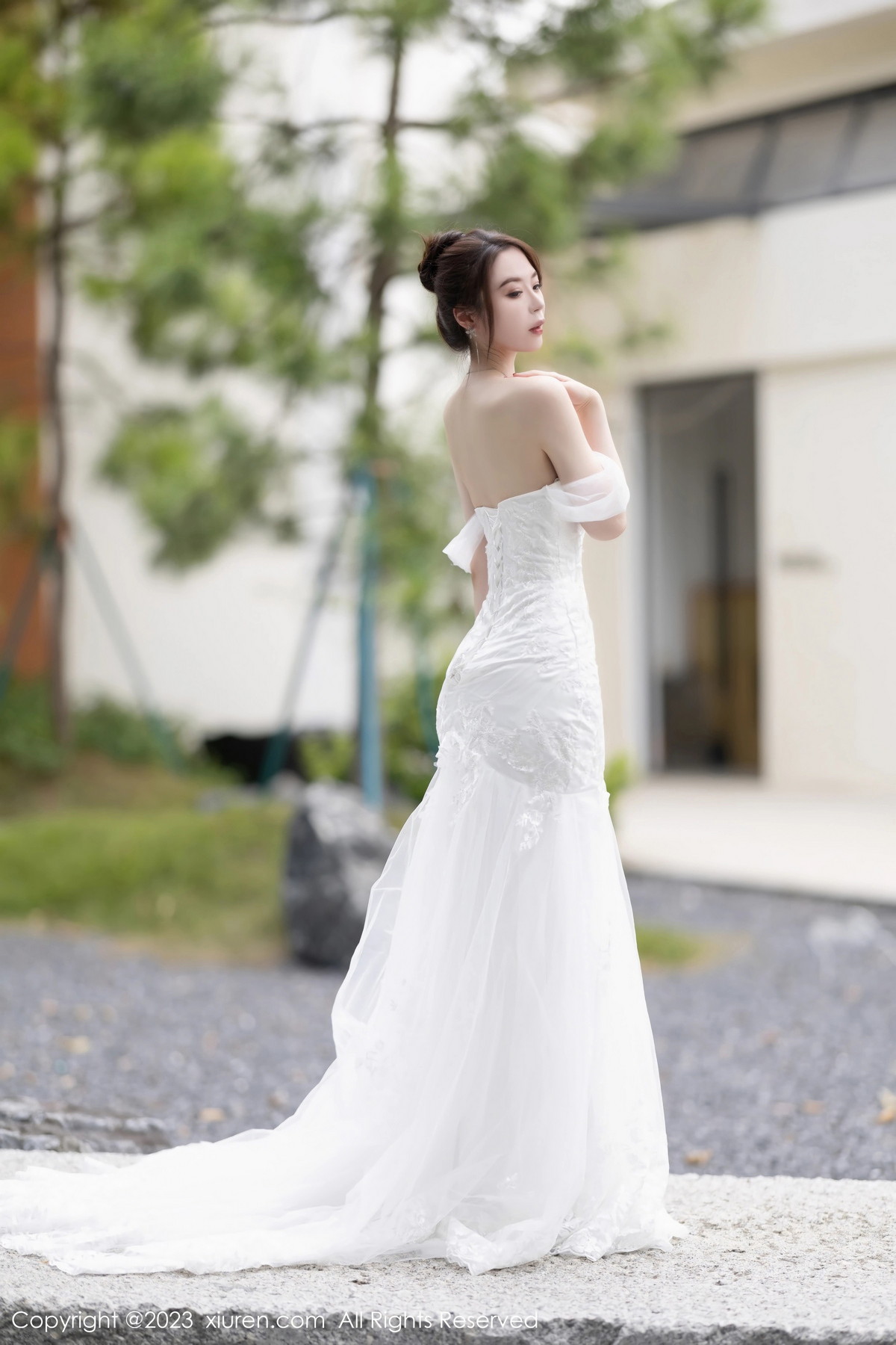 [XiuRen]高清写真图 2023.08.30 No.7310 梦心玥 婚纱美腿