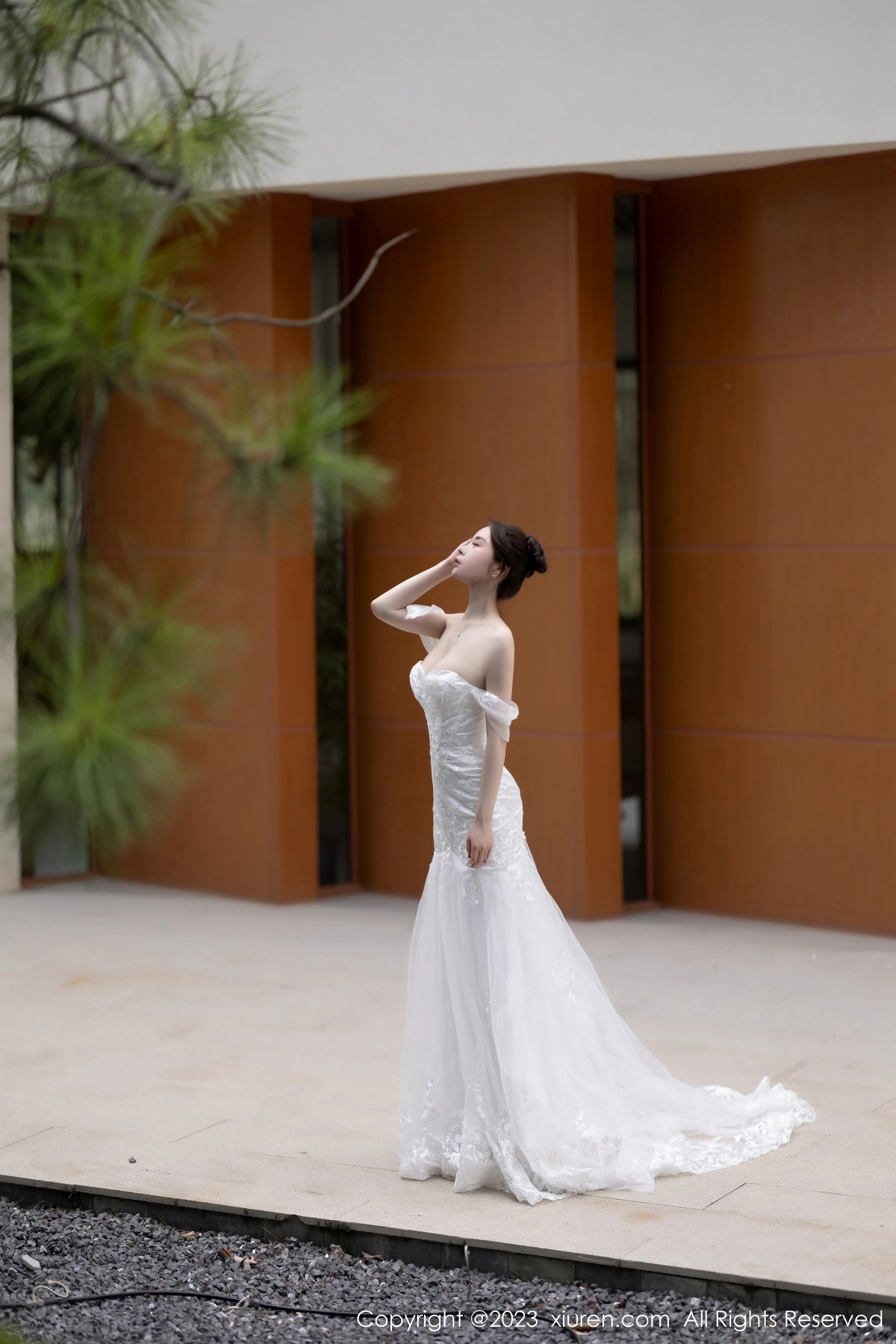 [XiuRen]高清写真图 2023.08.30 No.7310 梦心玥 婚纱美腿