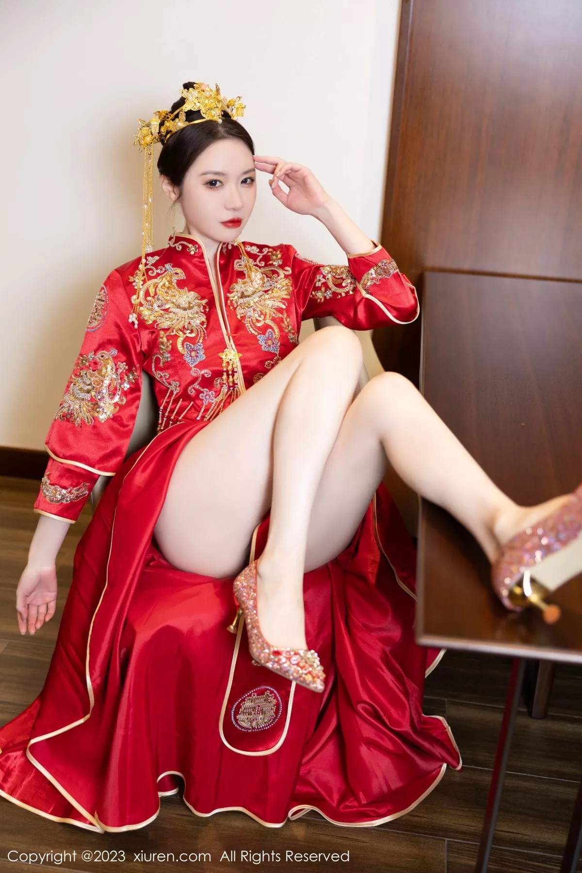 [XiuRen]高清写真图 2023.12.05 No.7766 梦心玥 婚嫁美腿