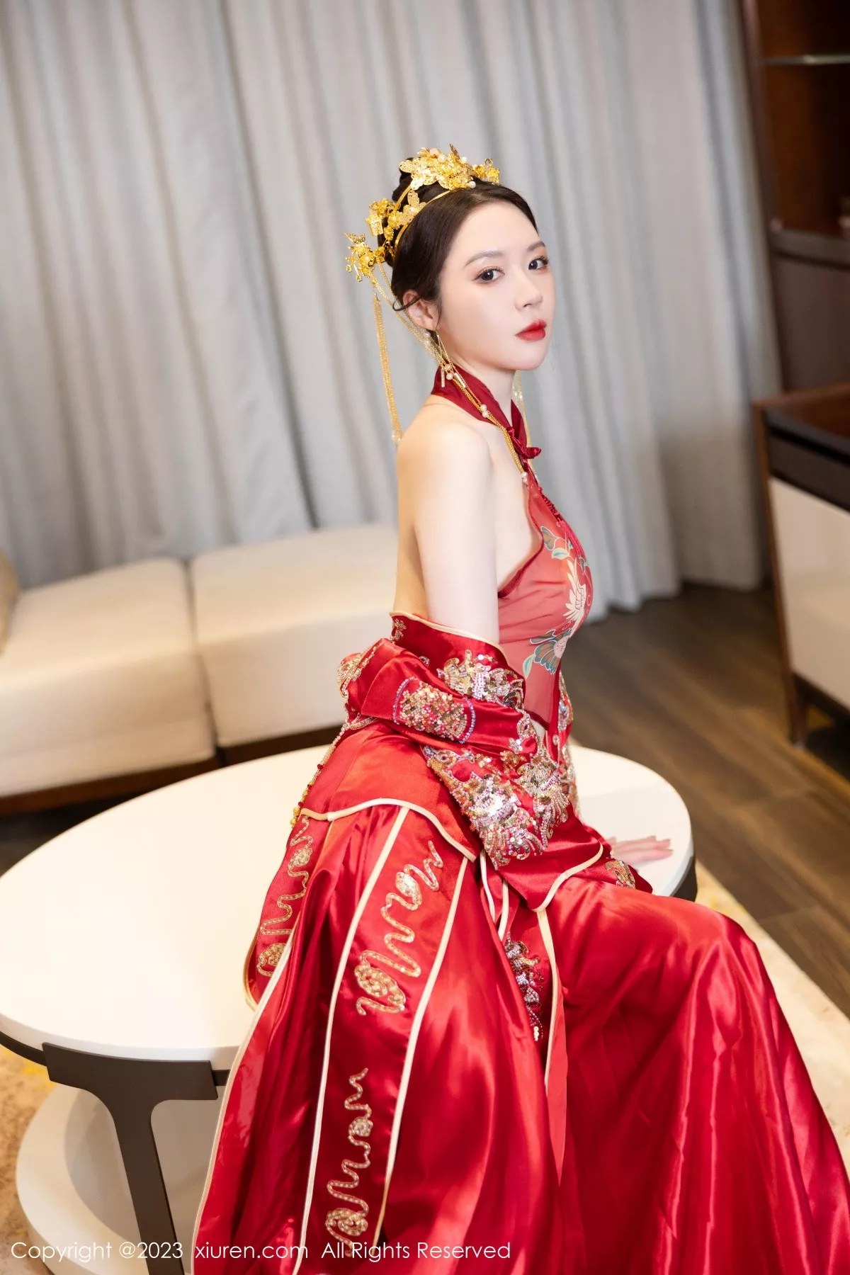[XiuRen]高清写真图 2023.12.05 No.7766 梦心玥 婚嫁美腿