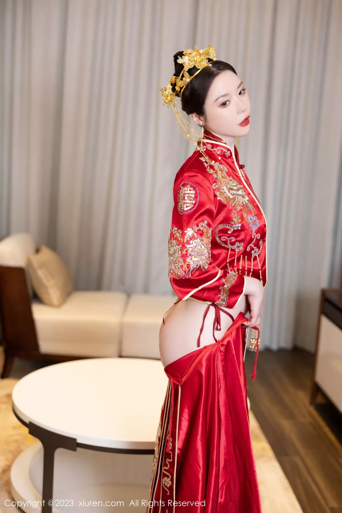 [XiuRen]高清写真图 2023.12.05 No.7766 梦心玥 婚嫁美腿