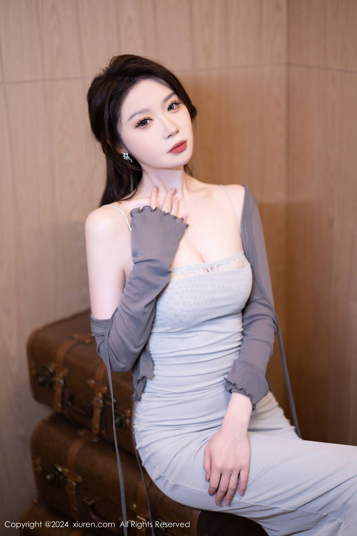 [XiuRen]高清写真图 2024.08.13 No.9007 梦心玥 丝袜美腿