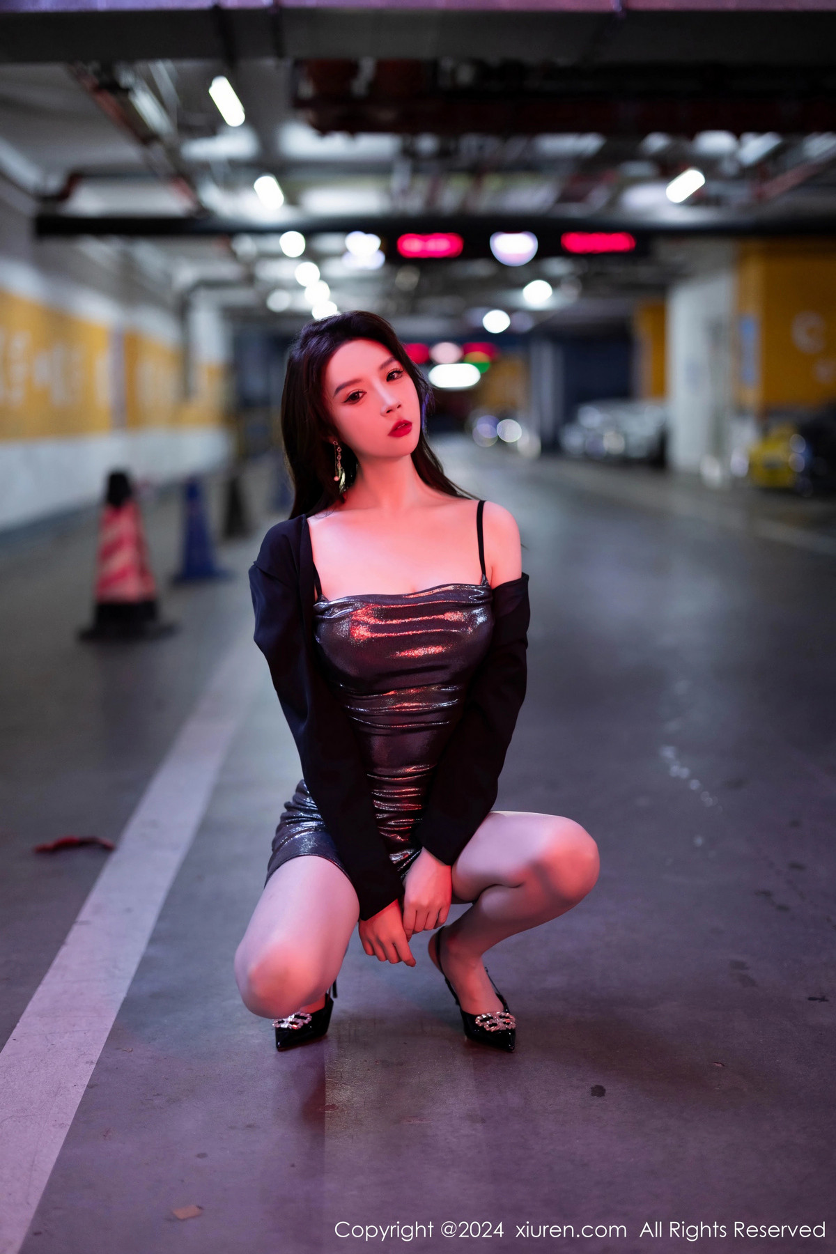 [XiuRen]高清写真图 2024.09.10 No.9137 梦心玥 短裙美腿