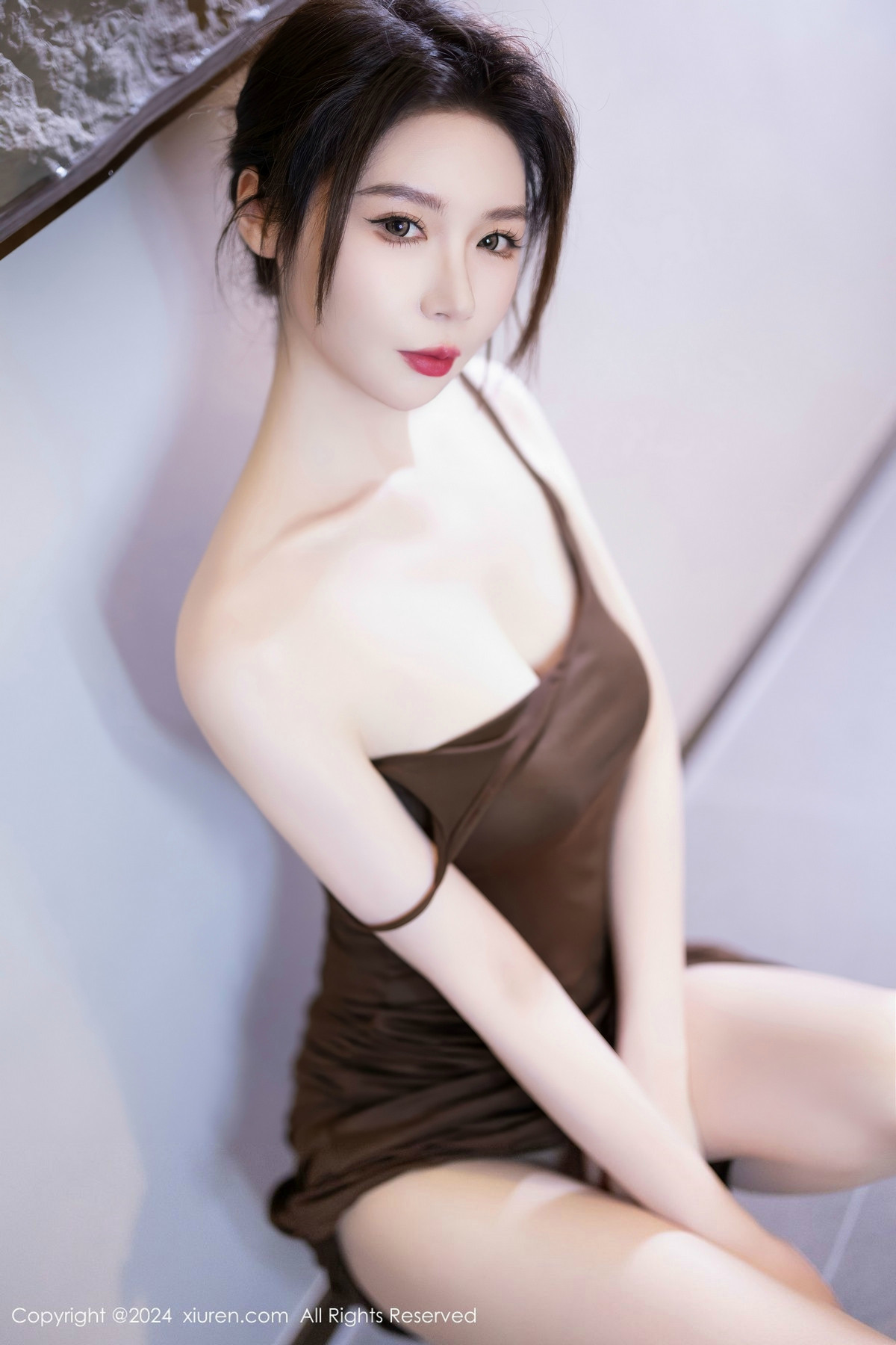 [XiuRen]高清写真图 2024.11.04 No.9390 梦心玥 丝袜美腿