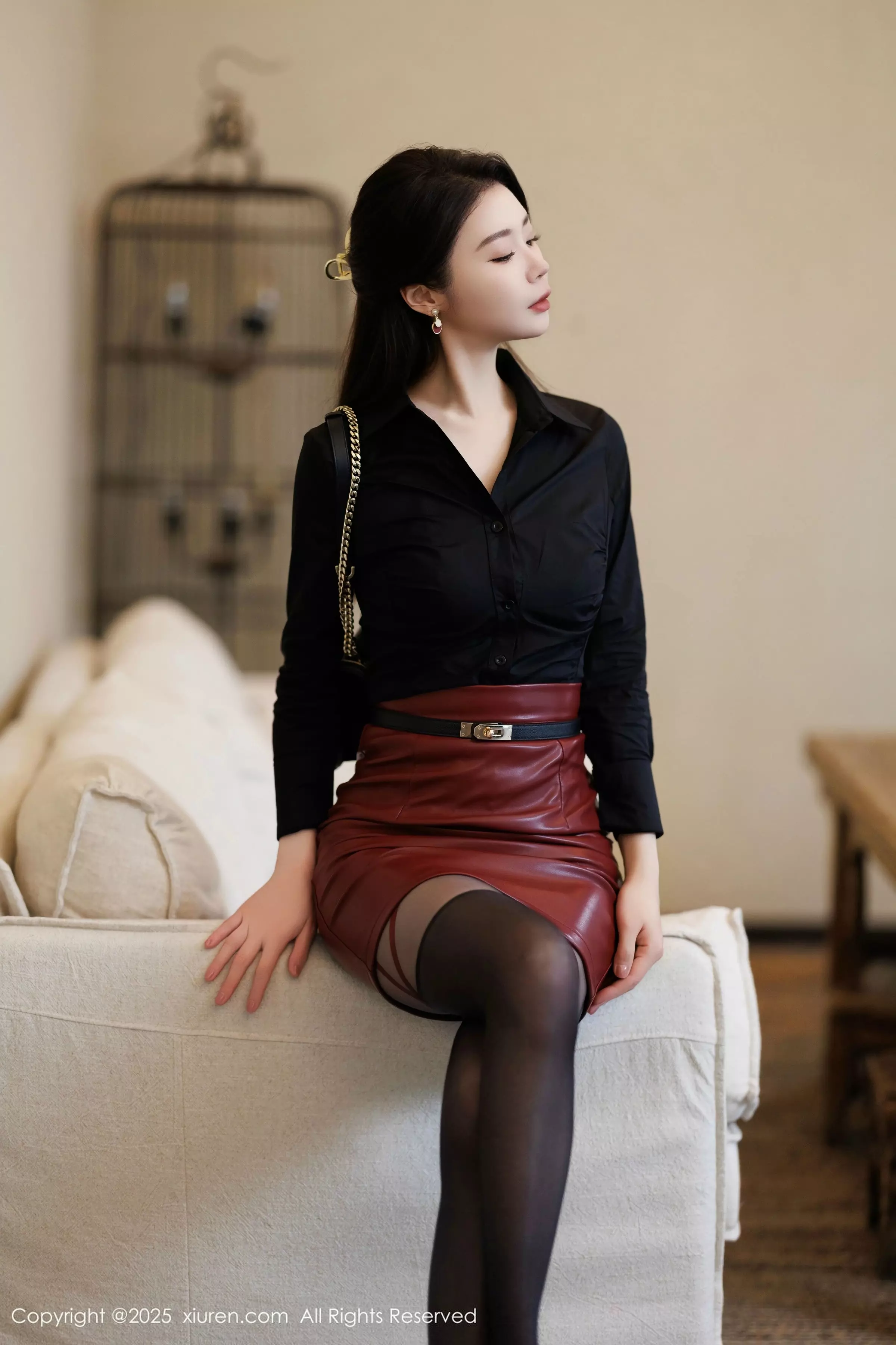 [XiuRen]高清写真图 2025.03.19 No.10039 梦心玥 黑丝美腿