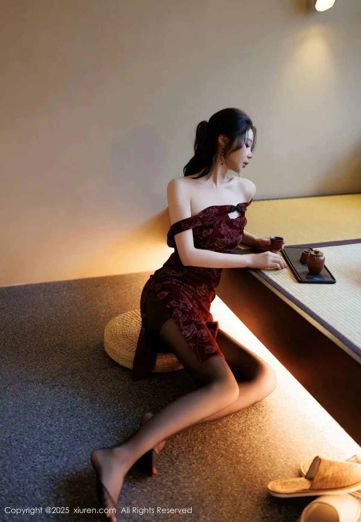 [XiuRen]高清写真图 2025.04.02 No.10106 梦心玥 红色旗袍