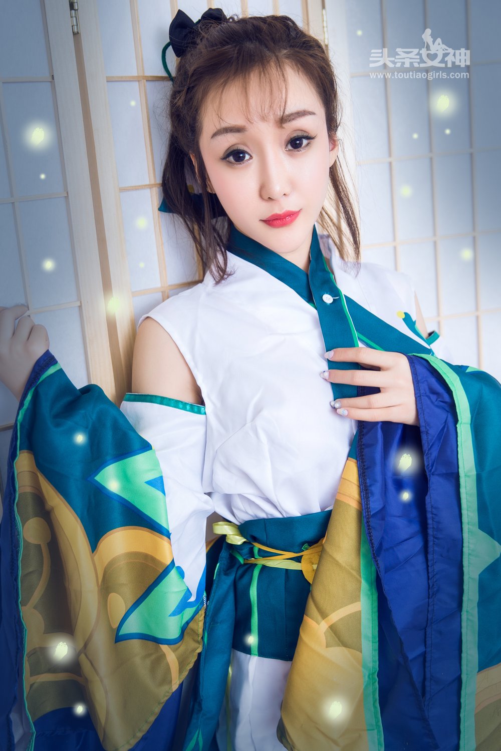 小米粒- [TouTiao头条女神]高清写真图 2017-3-25 最美莹草COS