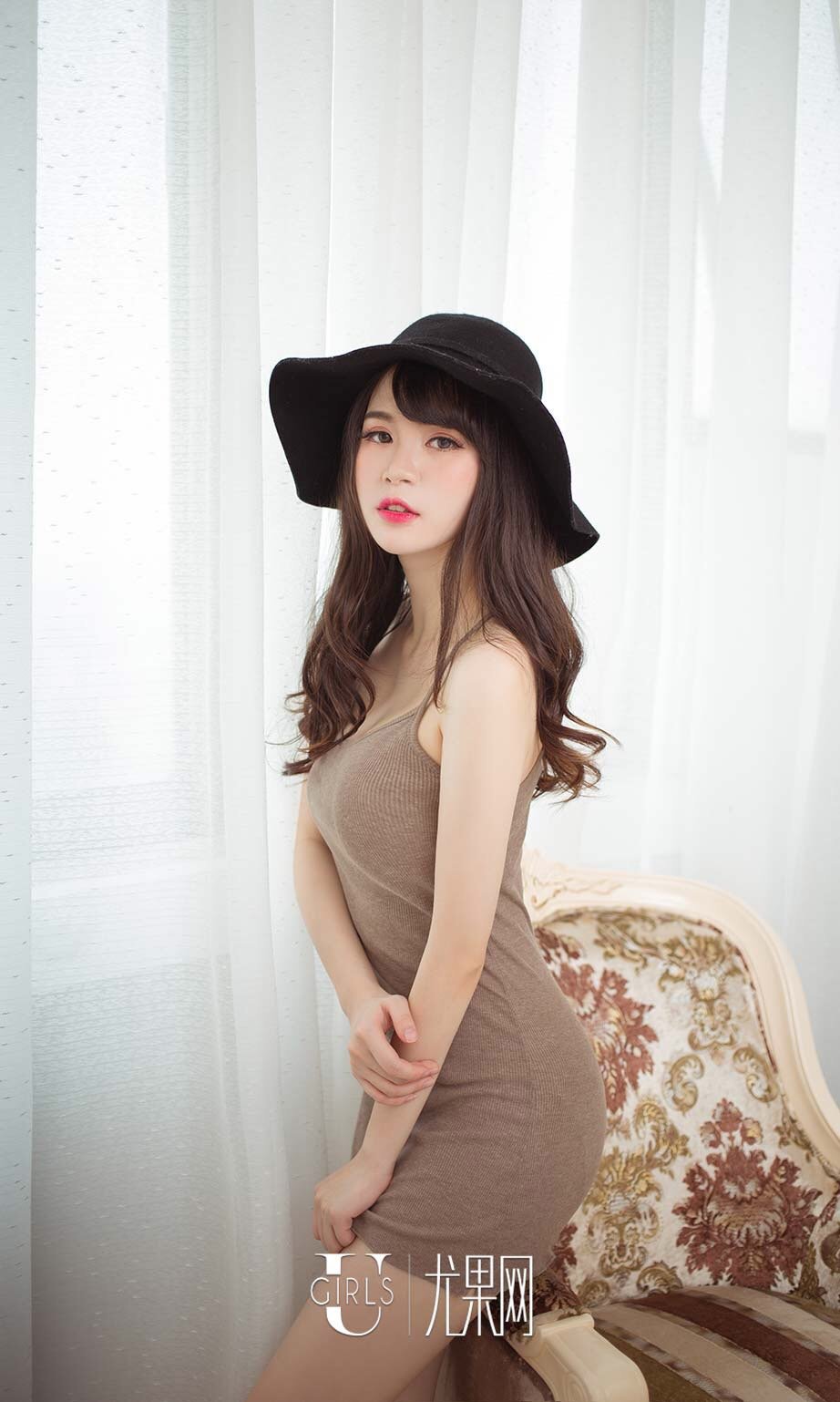 杨雪儿 [爱尤物]高清写真图VOL.357 夏日么么哒