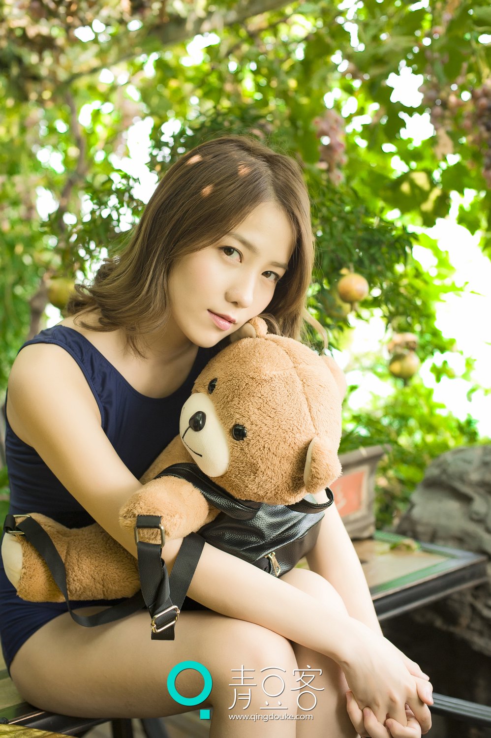 哈拿 [青豆客QingDouKe]高清写真图2016-12-29 花园唯美写真图