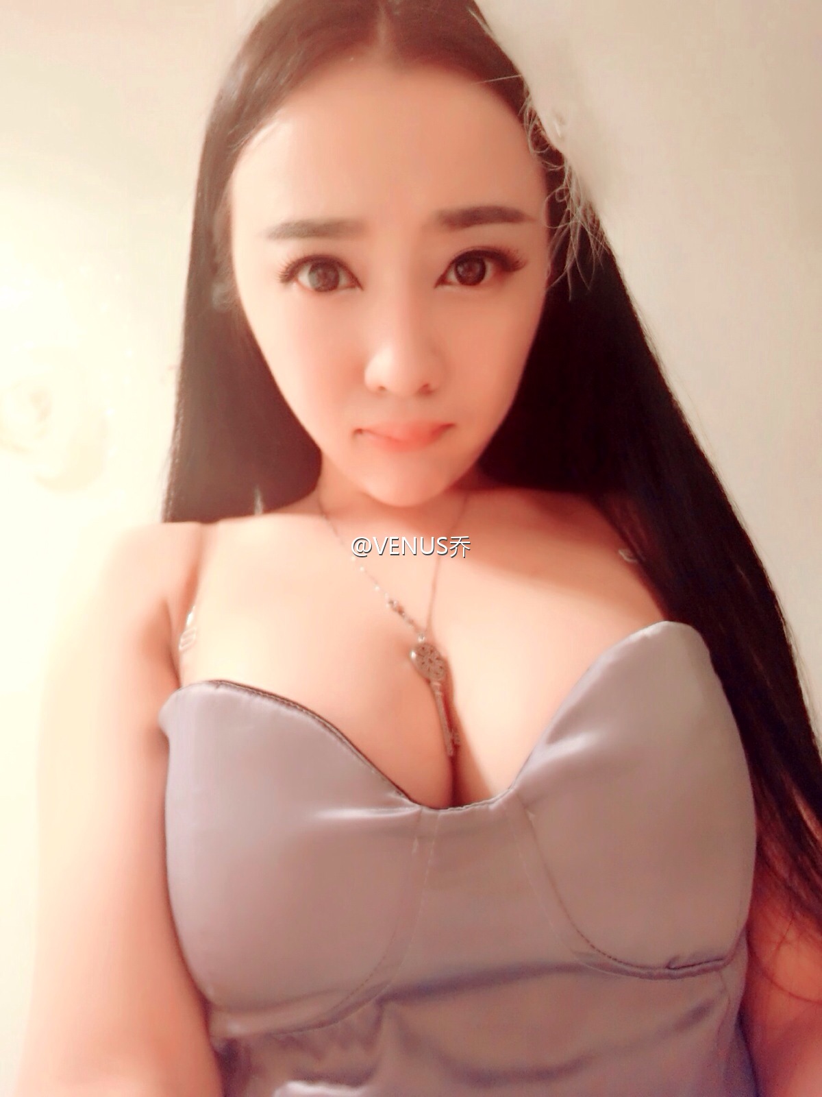 乔安熙VENUS 微博火辣尺度写真图