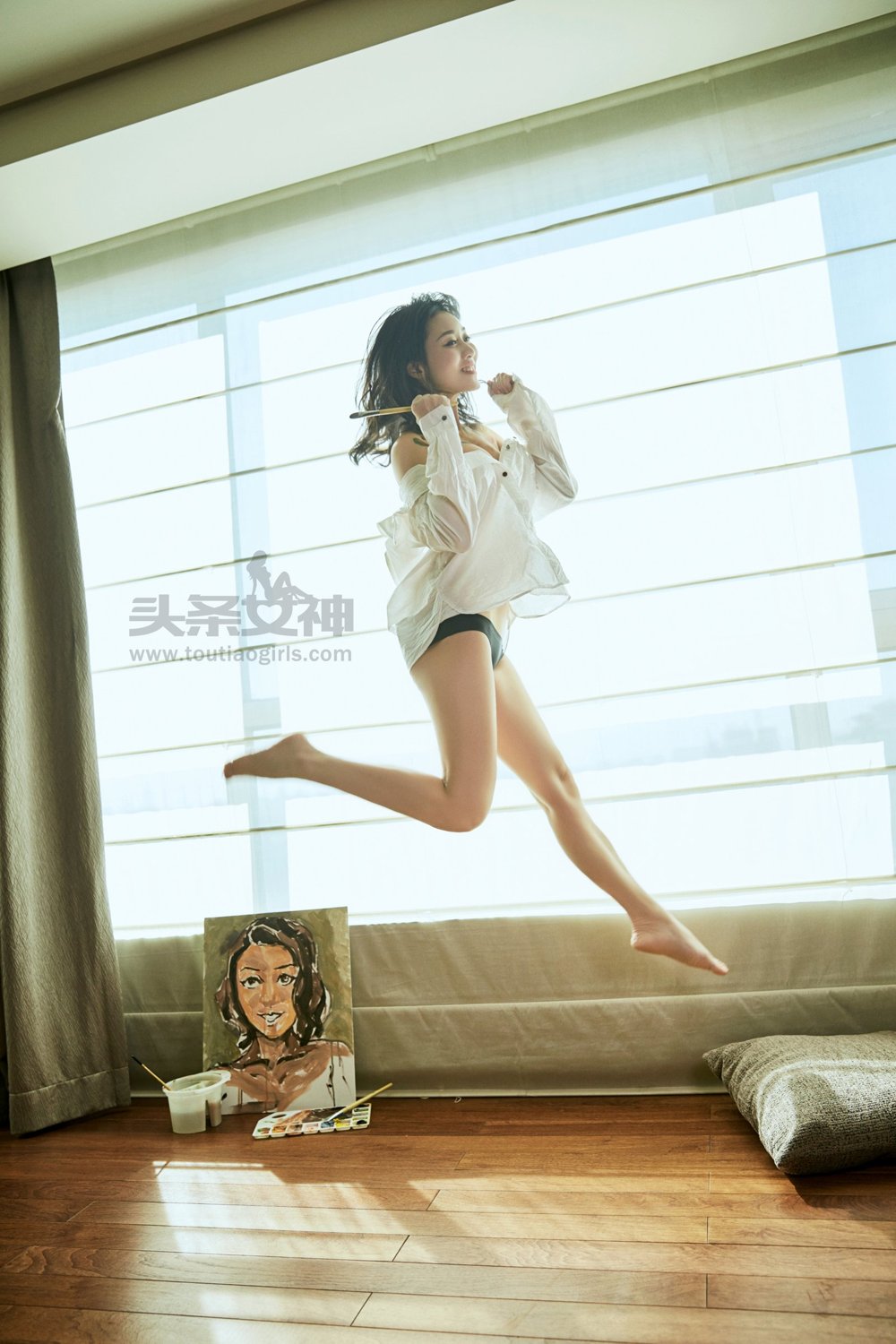 张梓然- [TouTiao头条女神]高清写真图 2017-03- 22 画中维纳斯