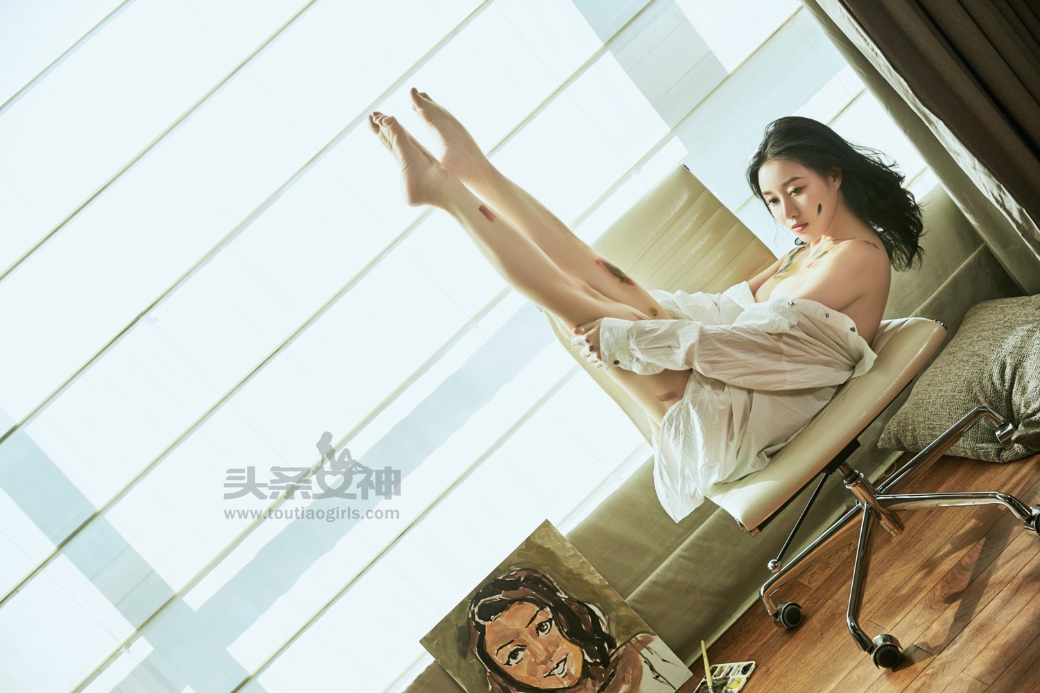 张梓然- [TouTiao头条女神]高清写真图 2017-03- 22 画中维纳斯