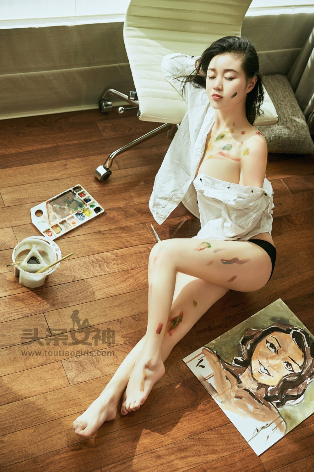 张梓然- [TouTiao头条女神]高清写真图 2017-03- 22 画中维纳斯