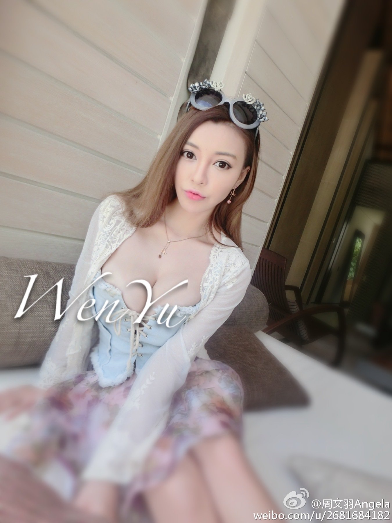 周文羽Angela 童颜巨乳好身材私房美图