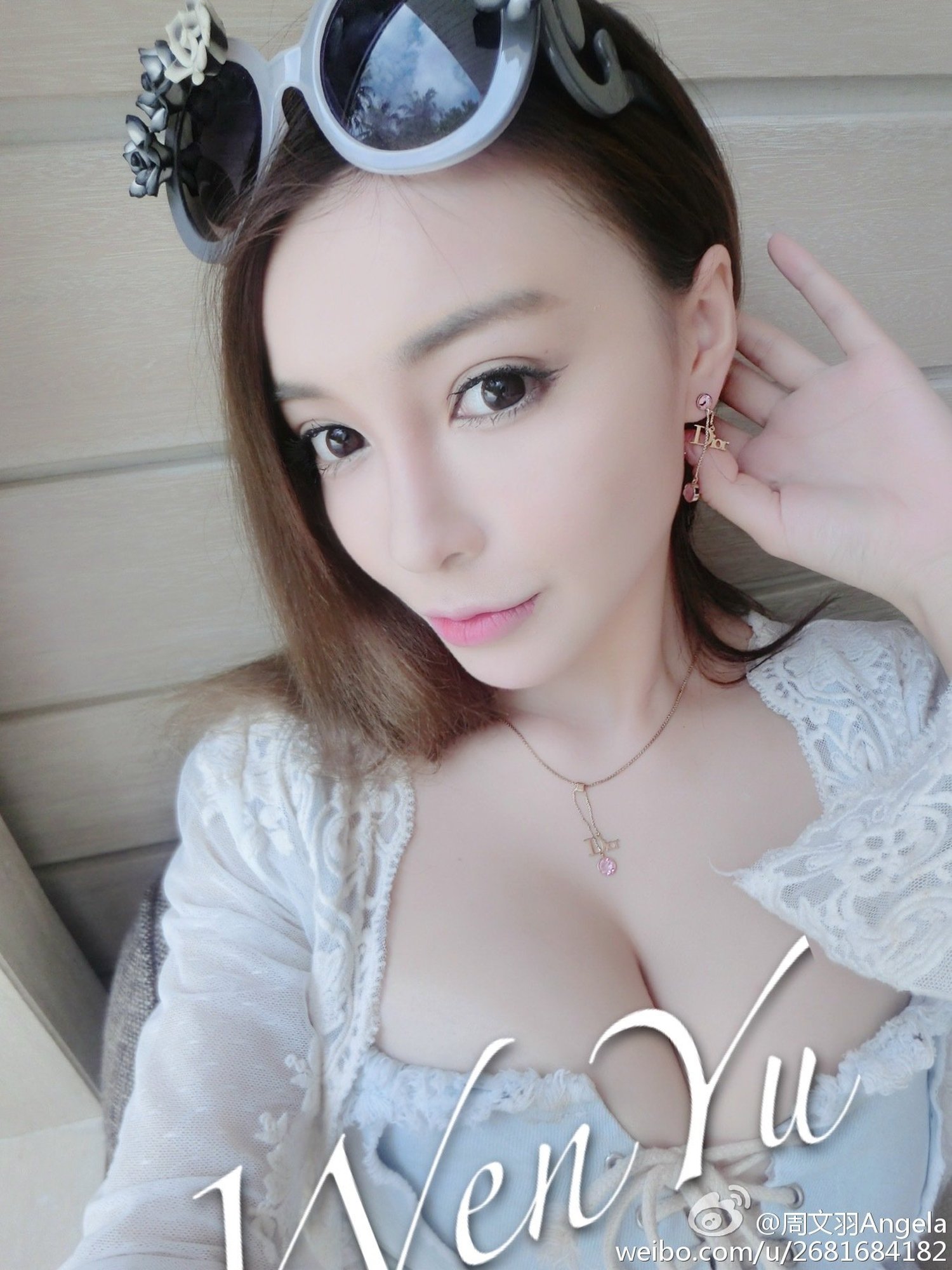 周文羽Angela 童颜巨乳好身材私房美图