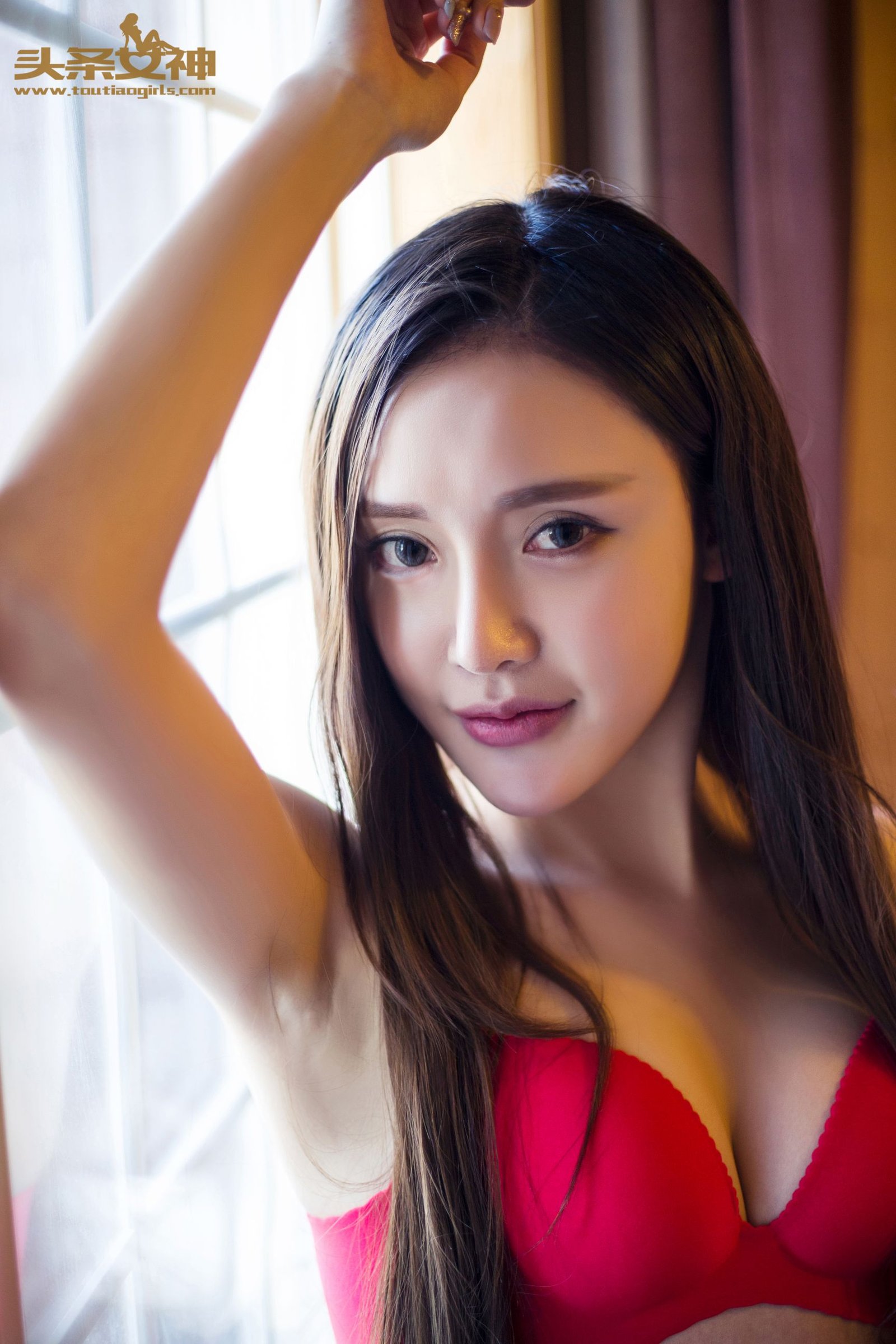崔昭妍 [TouTiao头条女神]高清写真图2016-08-20 雪屋